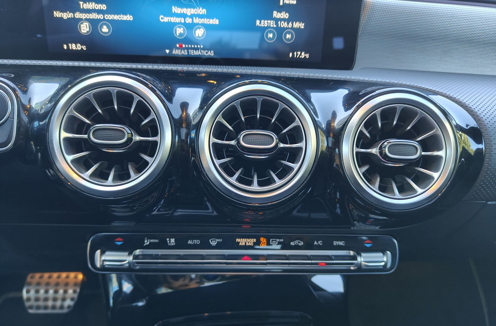 Mercedes-Benz Clase A 180 Pack AMG - foto 32