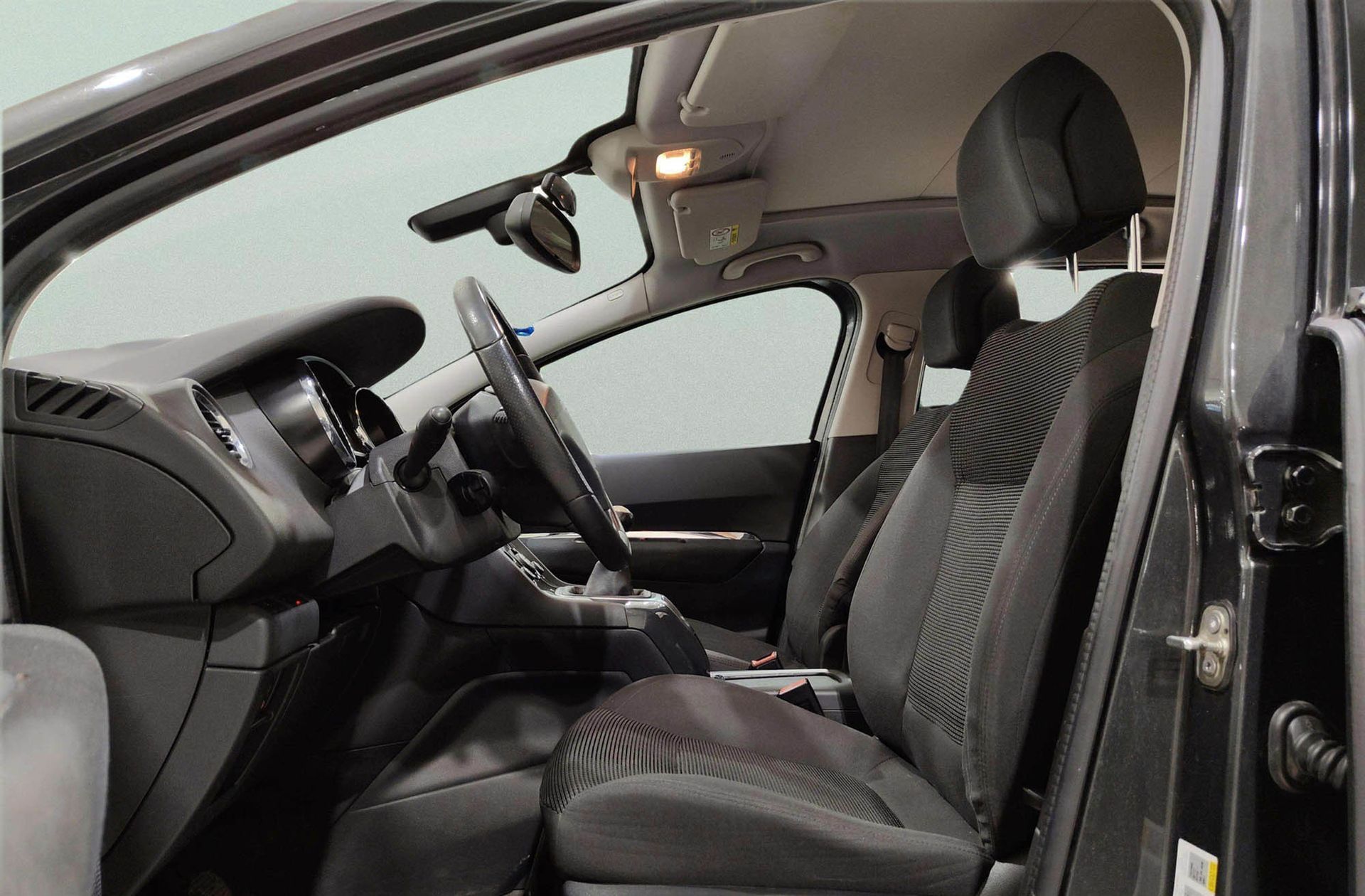 Peugeot 5008 1.6 BlueHDi FAP Allure 7 plazas - foto 11