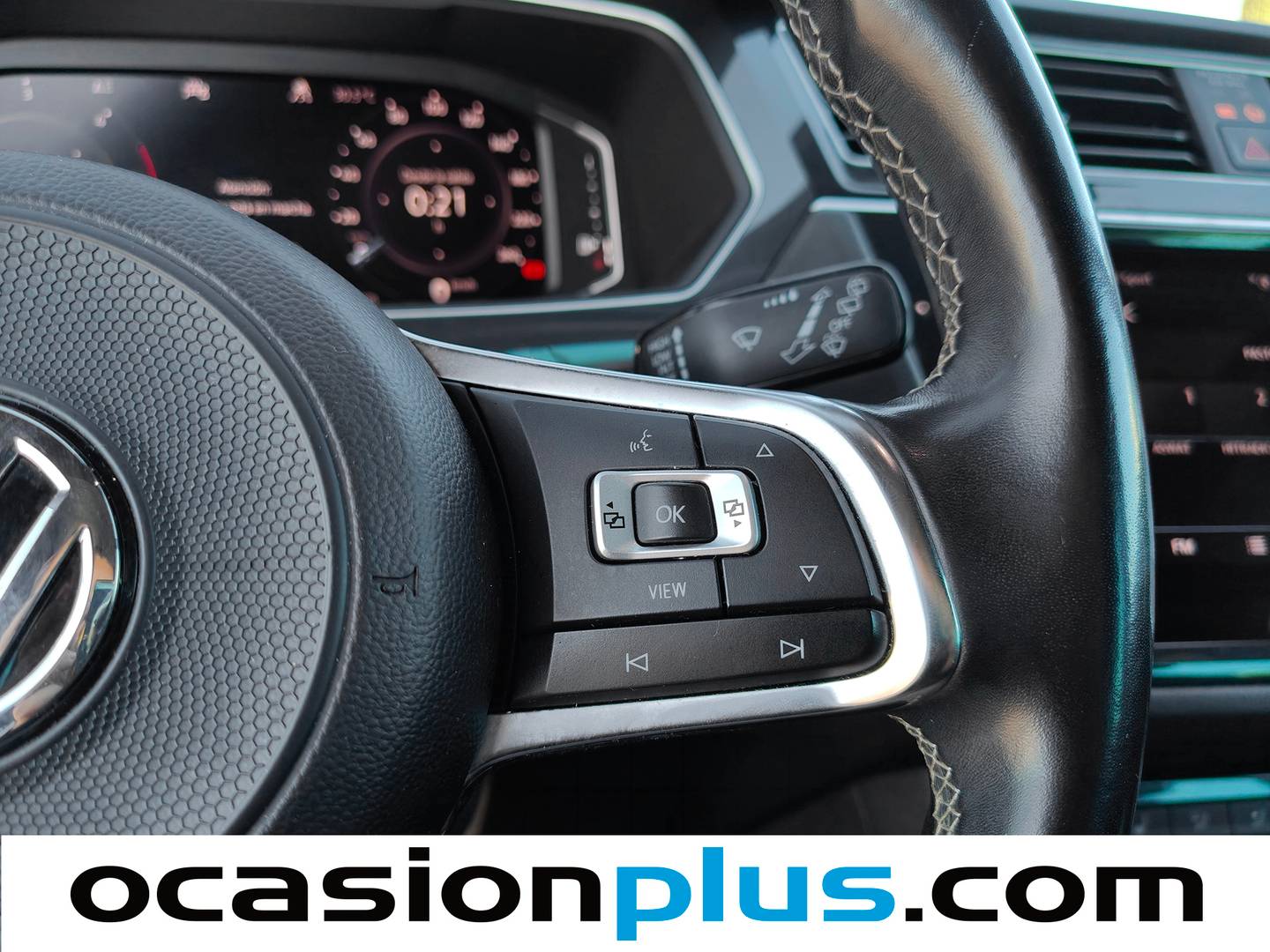 Volkswagen Tiguan Volkswagen Tiguan Sport 2.0 TDI (150 CV) DSG Pack R Line al mejor precio