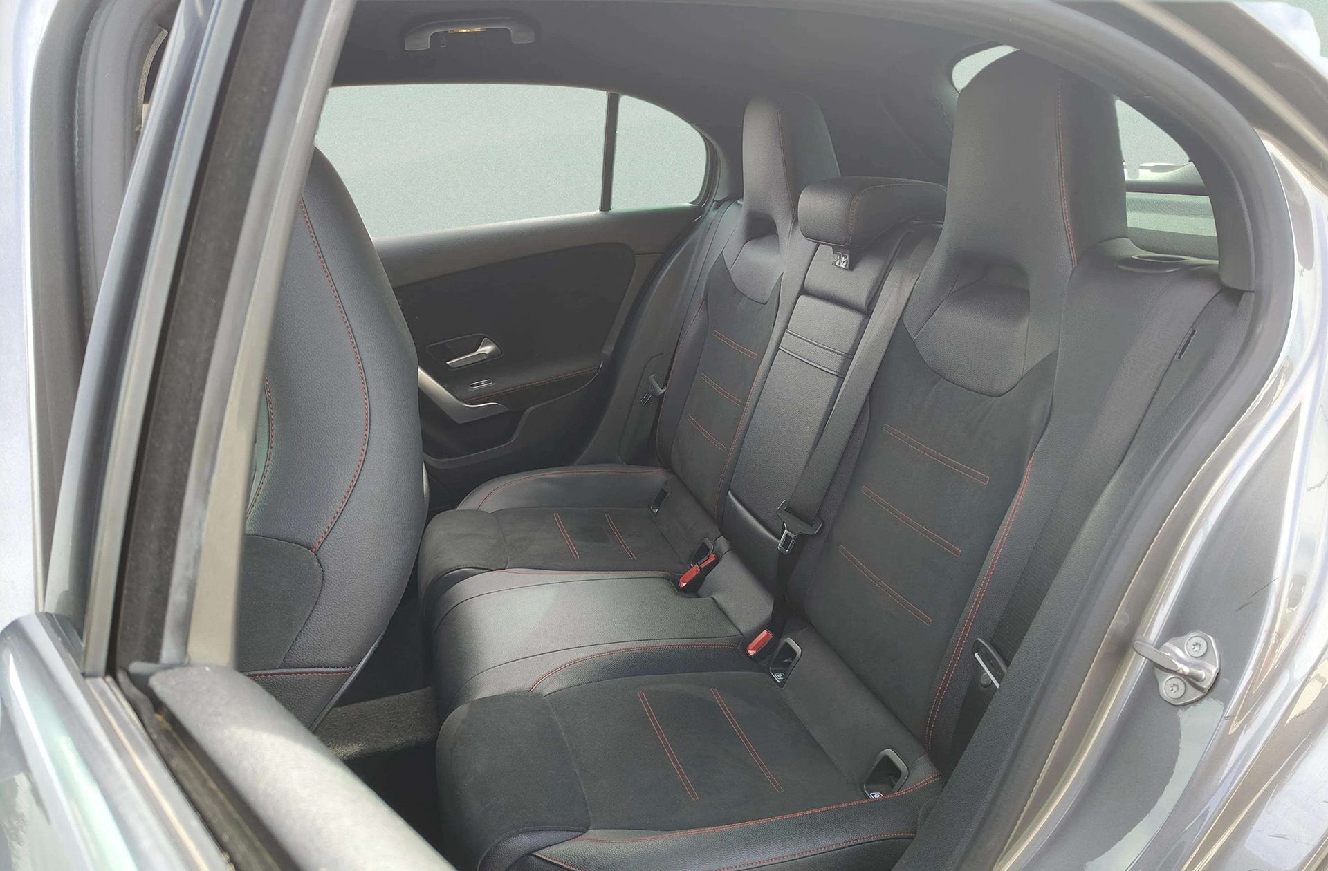 Mercedes-Benz Clase A 180 d Pack AMG - foto 13