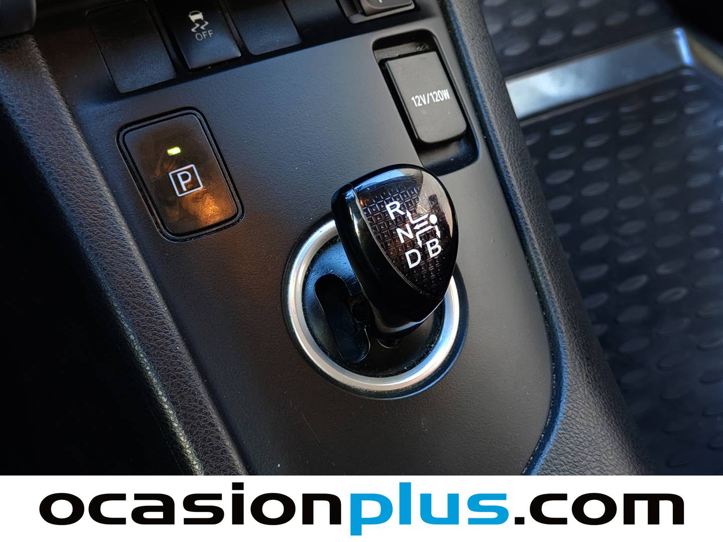 Foto Toyota Auris Toyota Auris 140H Touring Sports Active (136 CV)