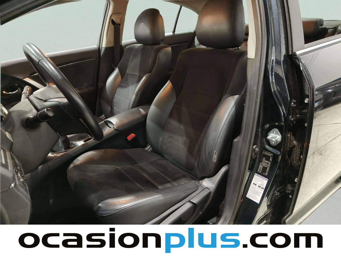 Foto Toyota Avensis Toyota Avensis 120 D Advance (124 CV)