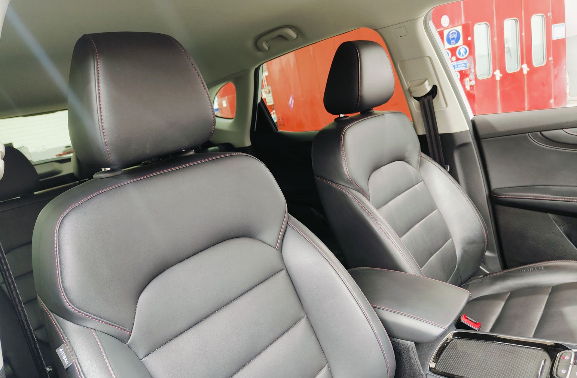 MG HS 1.5 Turbo GDI Comfort DCT - foto 7