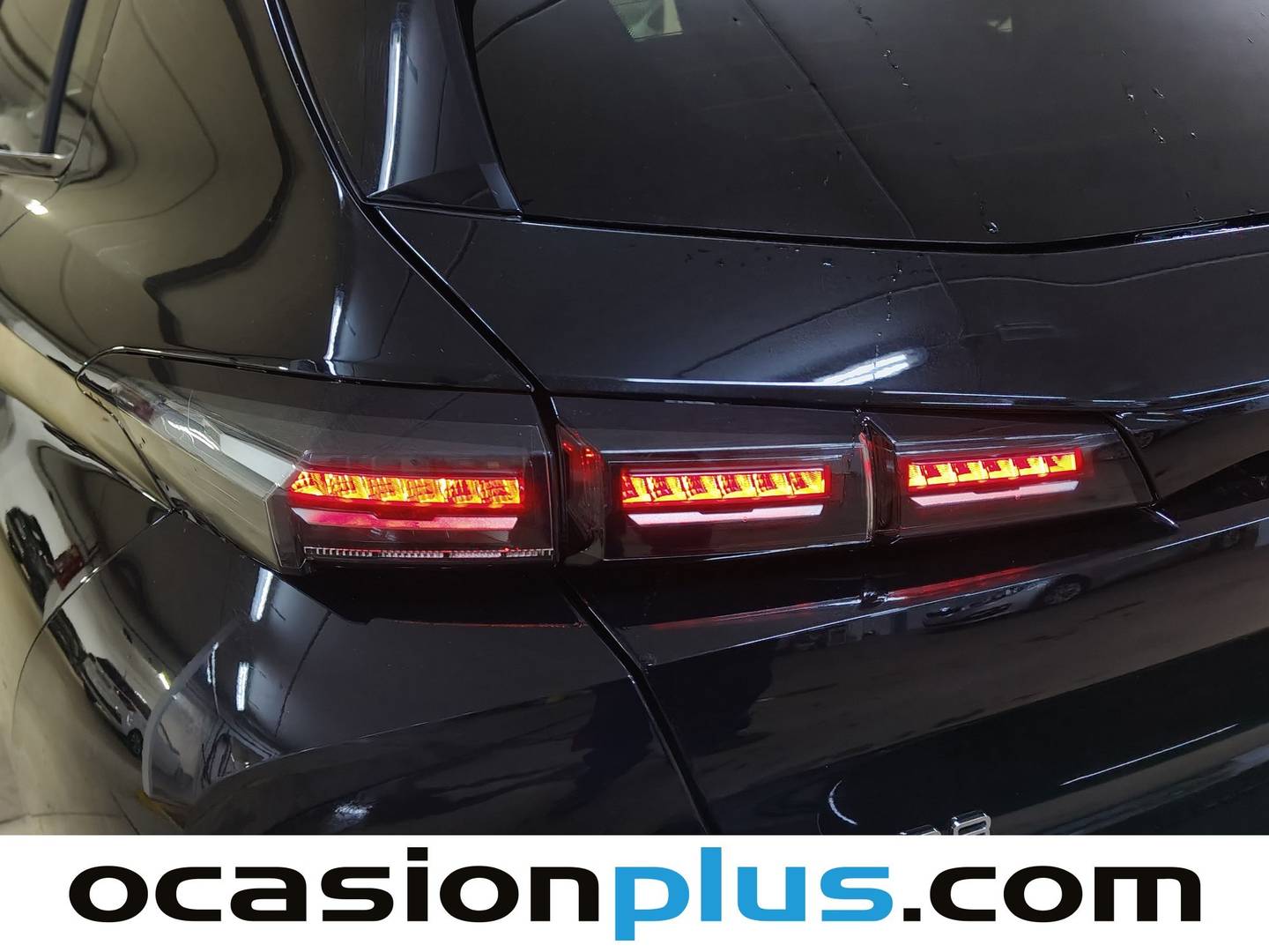 Foto Peugeot 308 Peugeot 308 Allure Hybrid eDCS6 (145 CV)