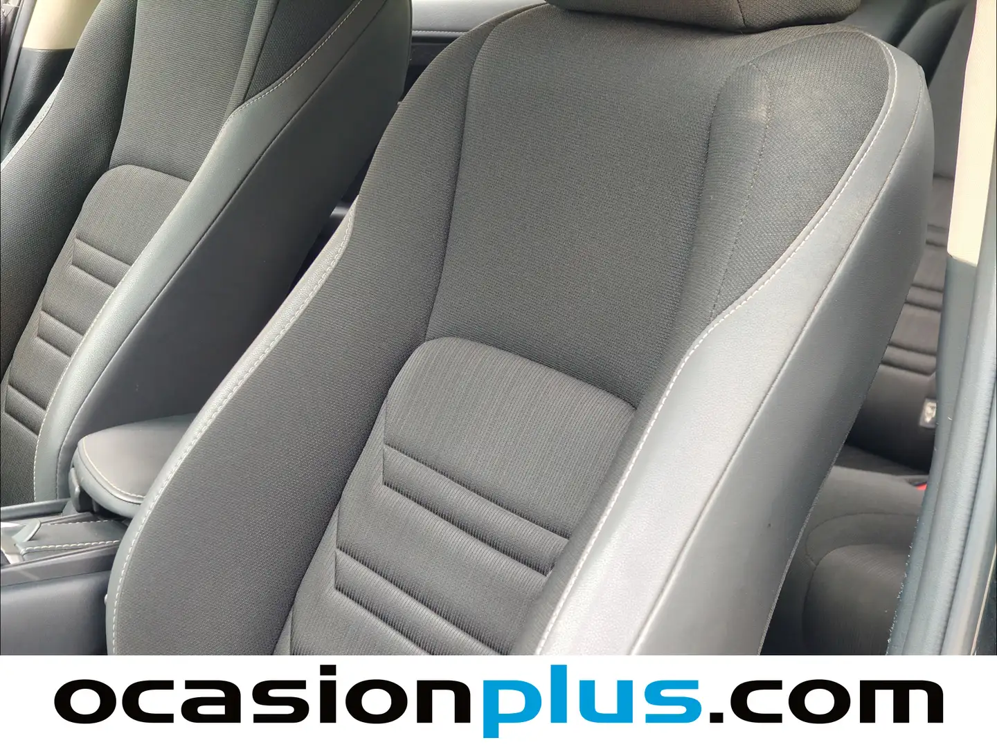 Foto Lexus NX Lexus NX 300h Business Navigation 2WD (197 CV)