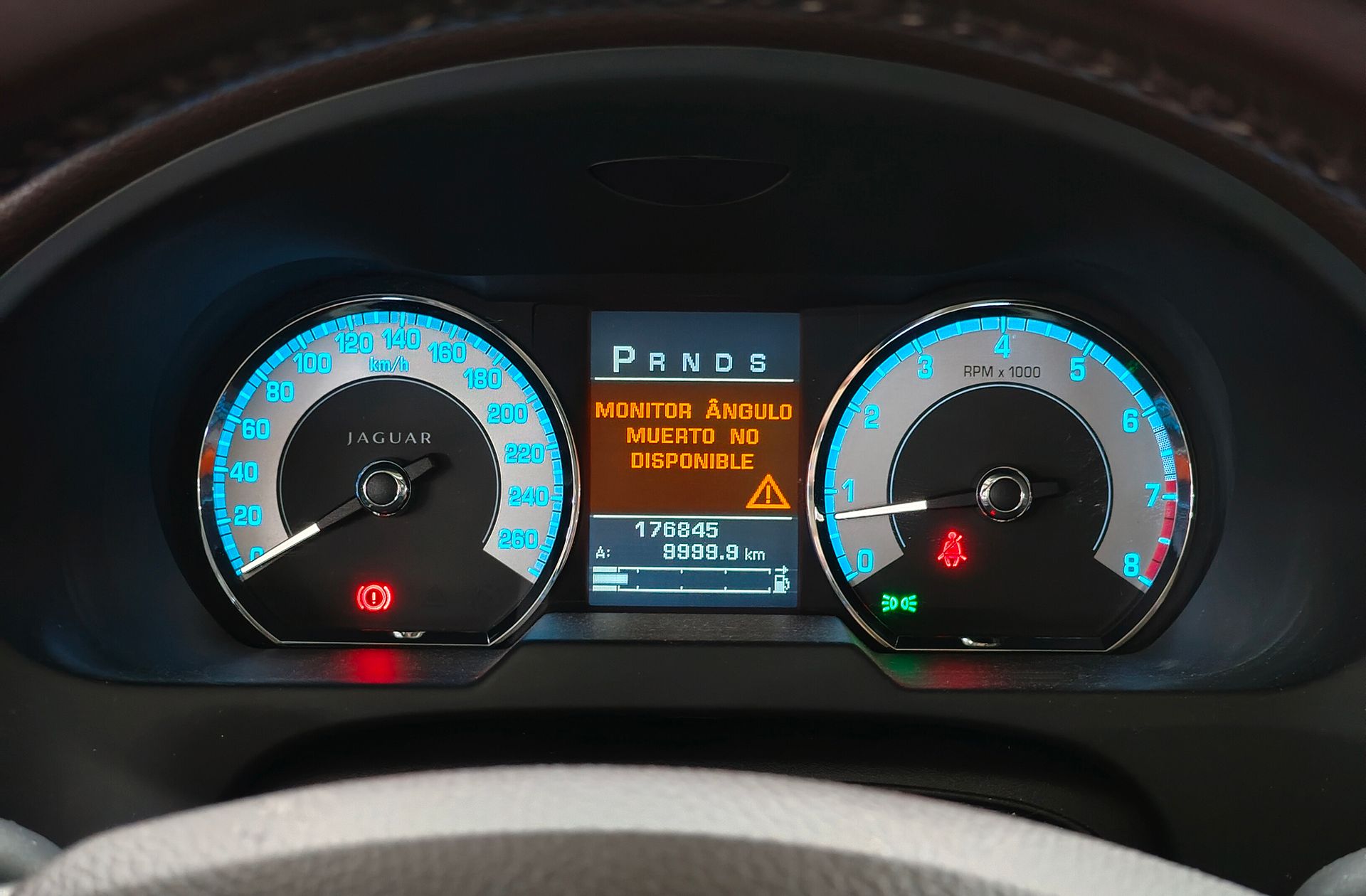 Jaguar XF 3.0 V6 Luxury - foto 20
