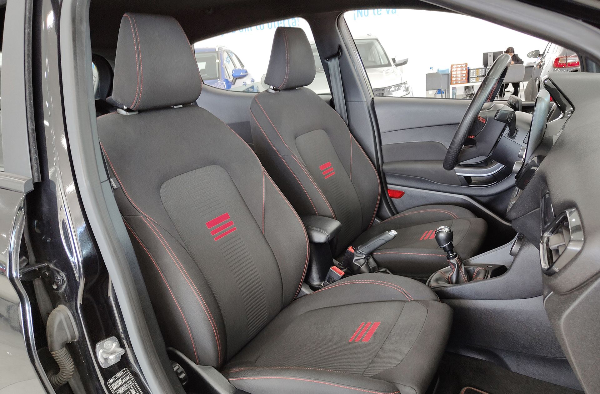 Ford Fiesta 1.0 EcoBoost MHEV ST-Line - foto 20