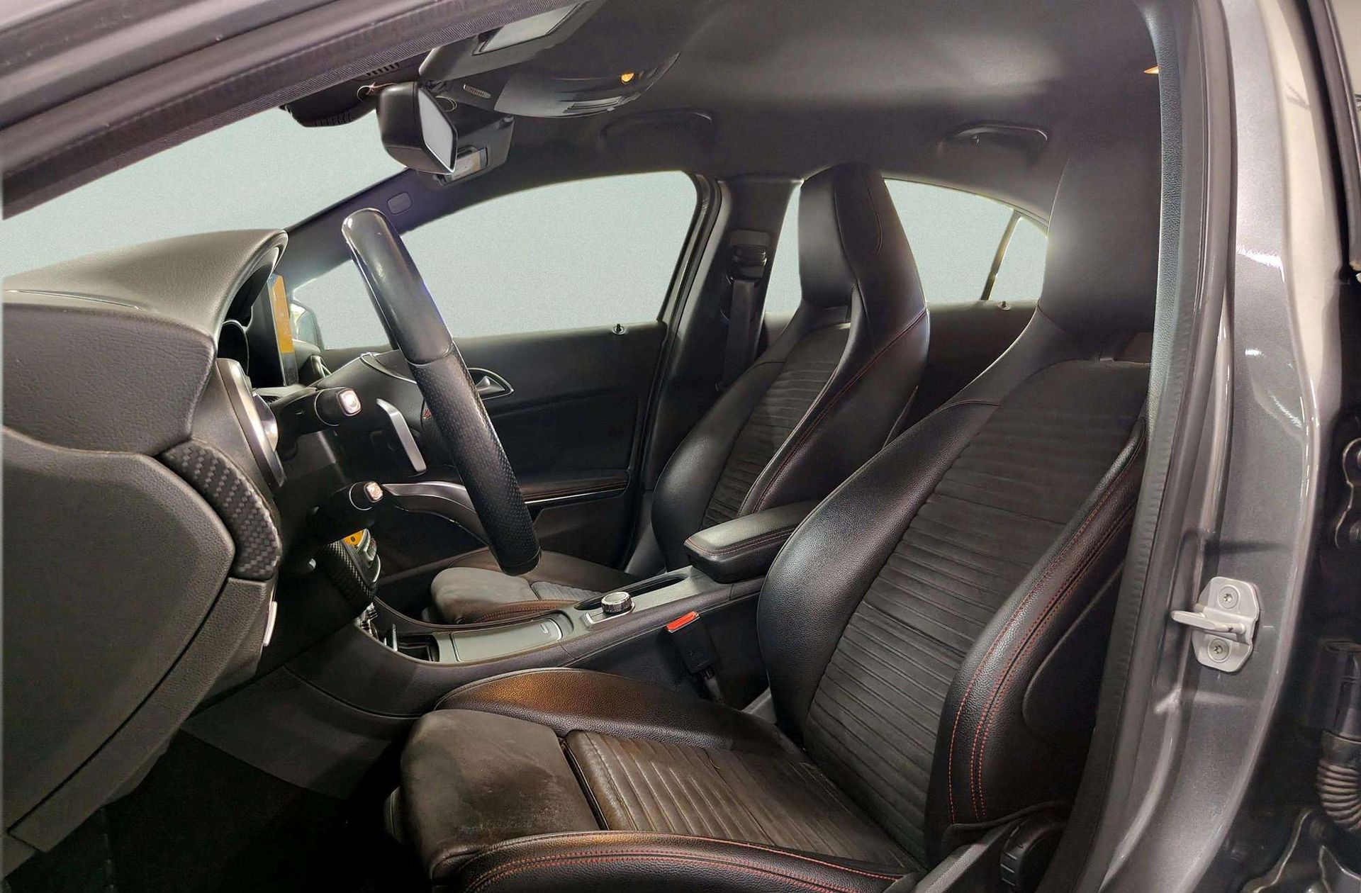 Mercedes-Benz Clase A 200 d Pack AMG - foto 10