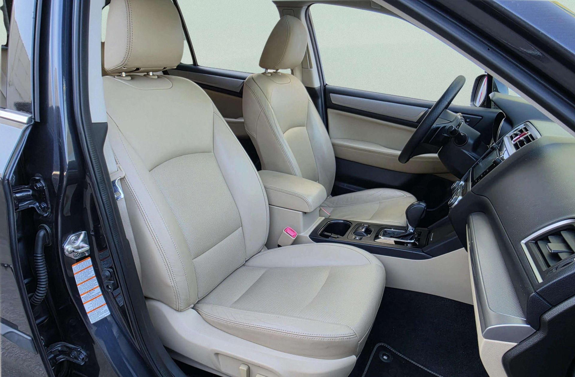 Subaru Outback 2.0 TD Executive Plus CVT Lineartron AWD - foto 22
