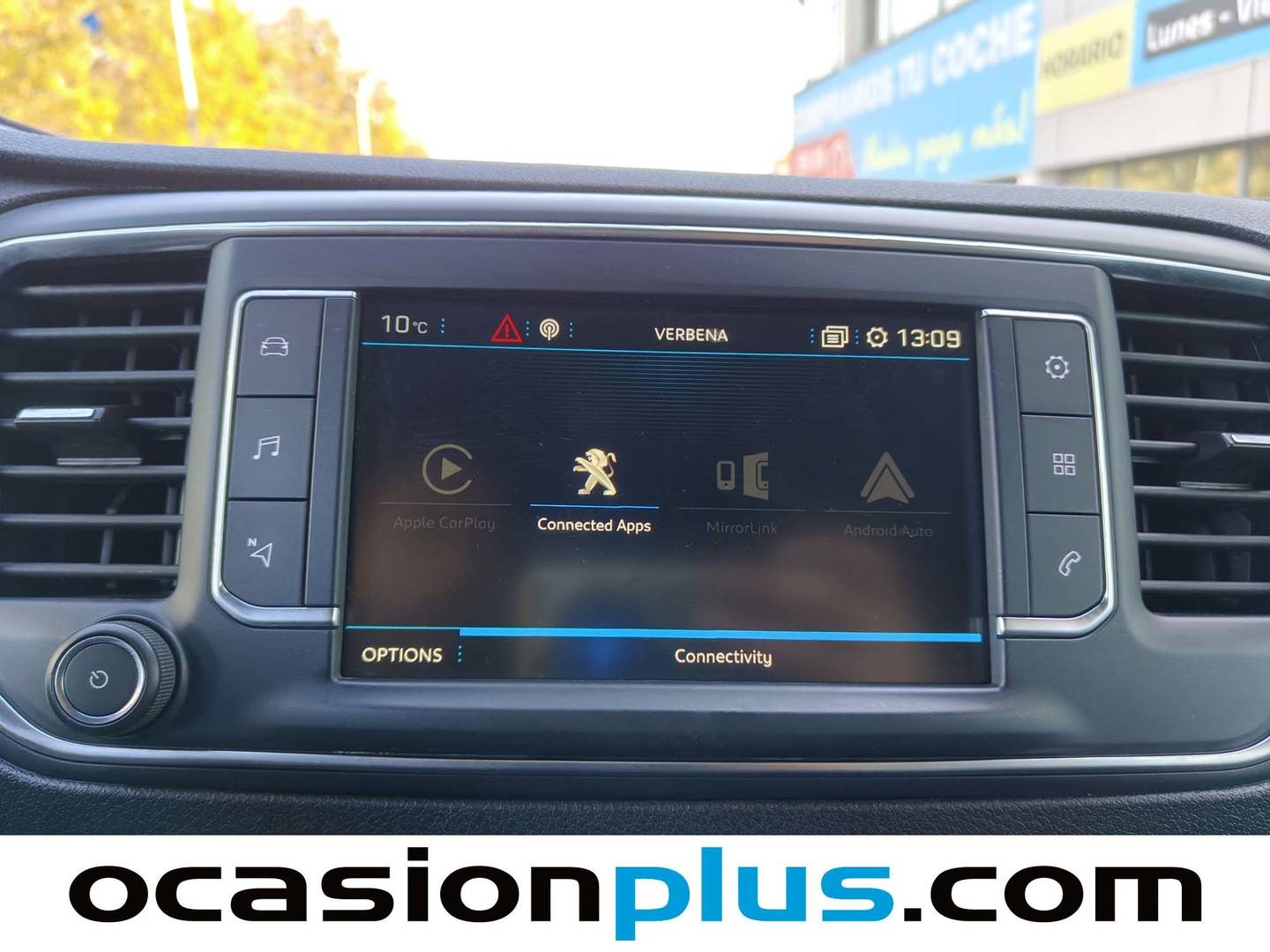 Equipamiento del Peugeot Traveller Peugeot Traveller 2.0 BlueHDi Long Business EAT8 (180 CV) 9 Plazas