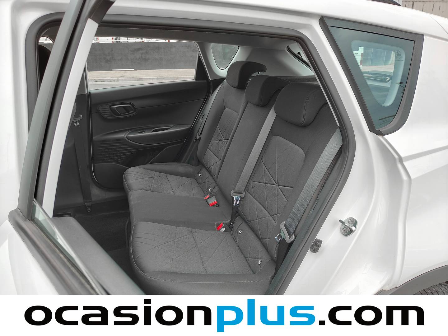 Foto asientos traseros Hyundai Bayon Hyundai Bayon 1.2 MPI Maxx (84 CV)