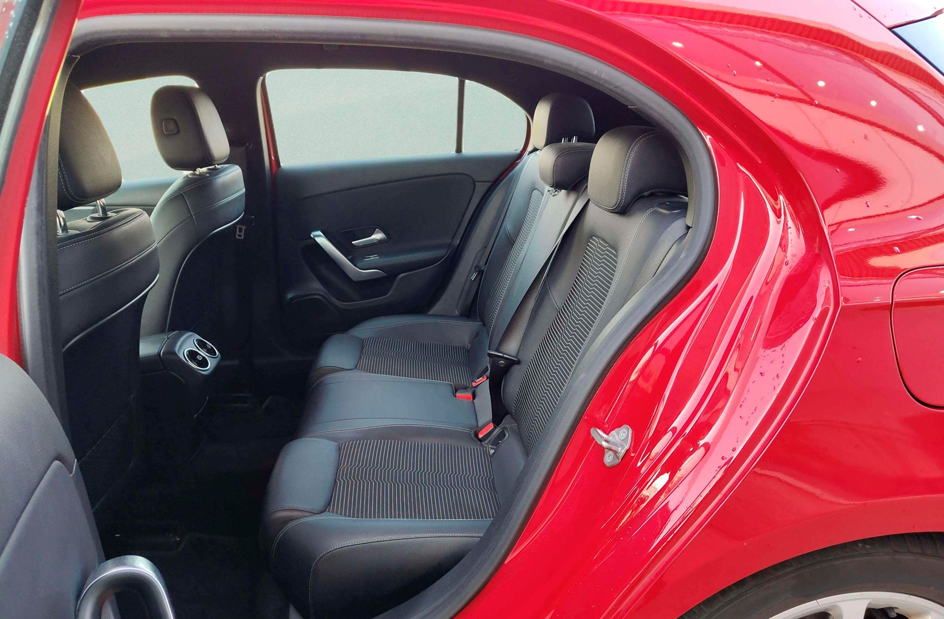 Mercedes-Benz Clase A 180 d - foto 12
