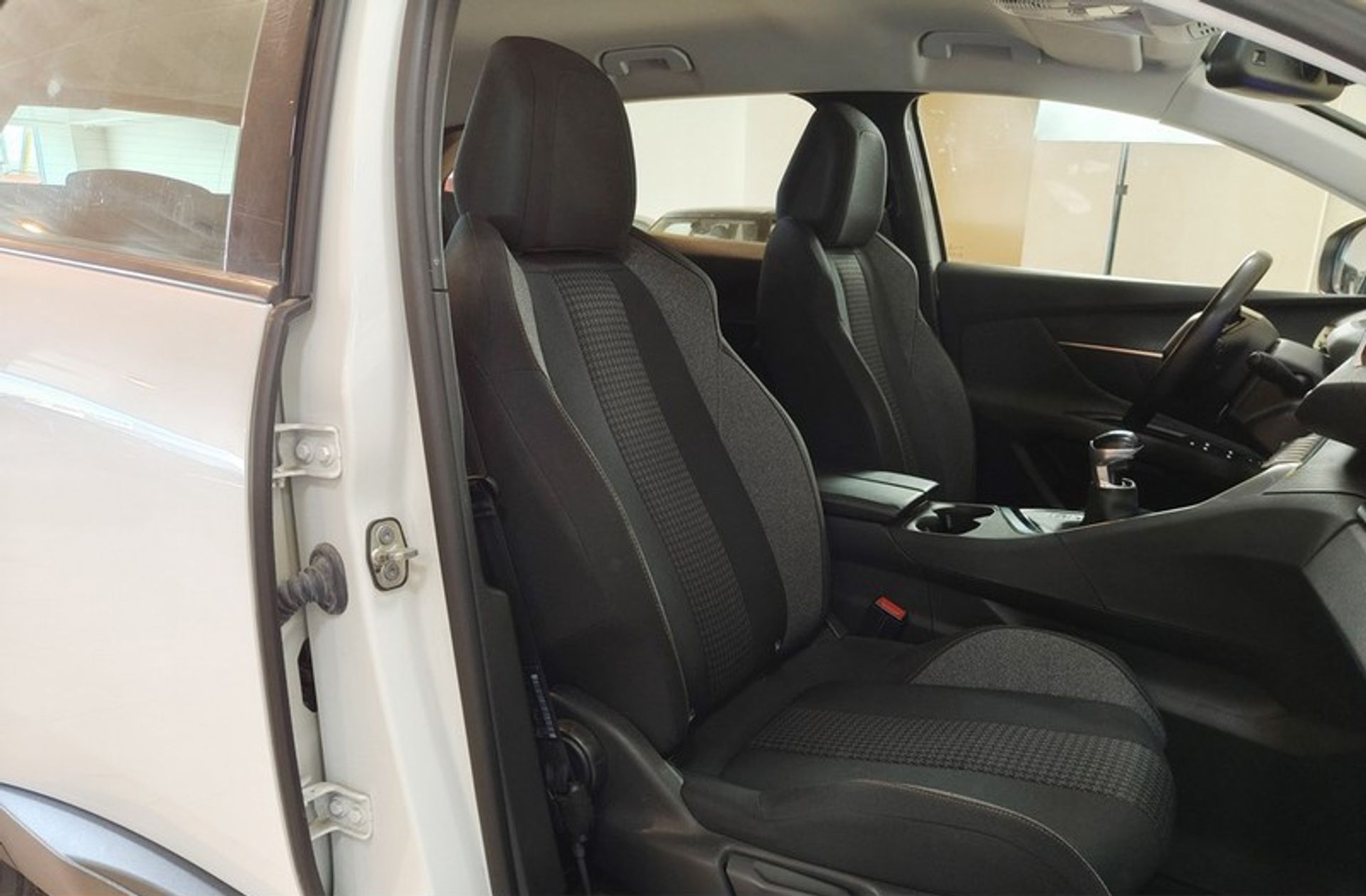 Peugeot 3008 PureTech 130 Active - foto 18