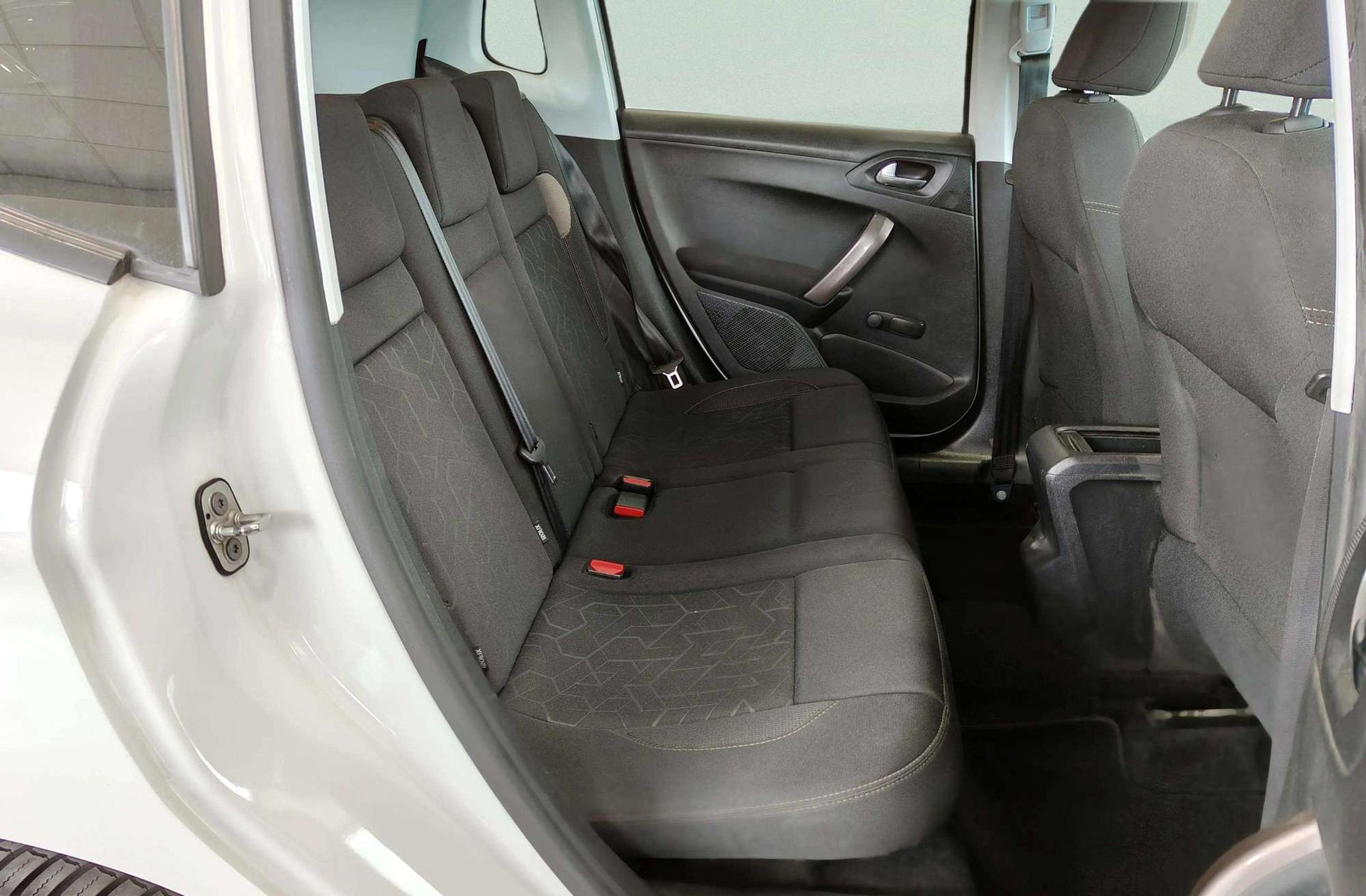 Peugeot 2008 PureTech 110 Style - foto 17