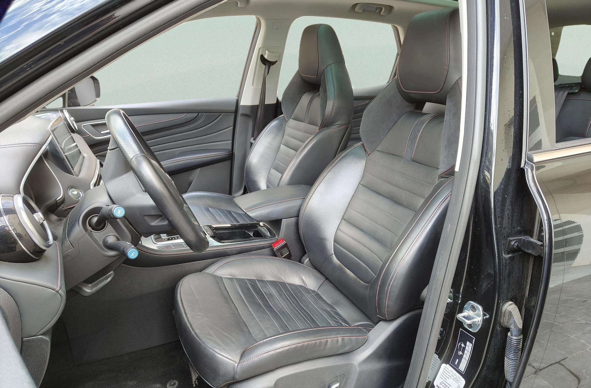 MG HS 1.5 Turbo GDI Luxury DCT - foto 14