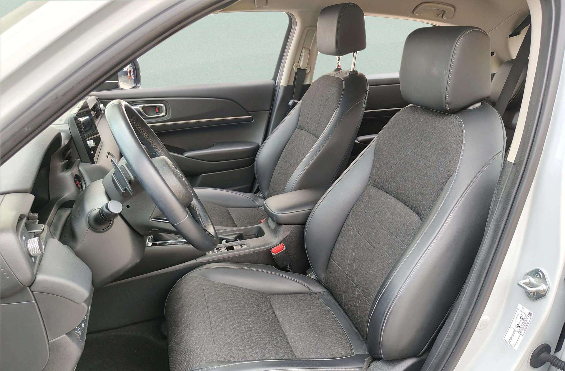 Honda HR-V 1.5 i-MMD Advance 4x2 - foto 13