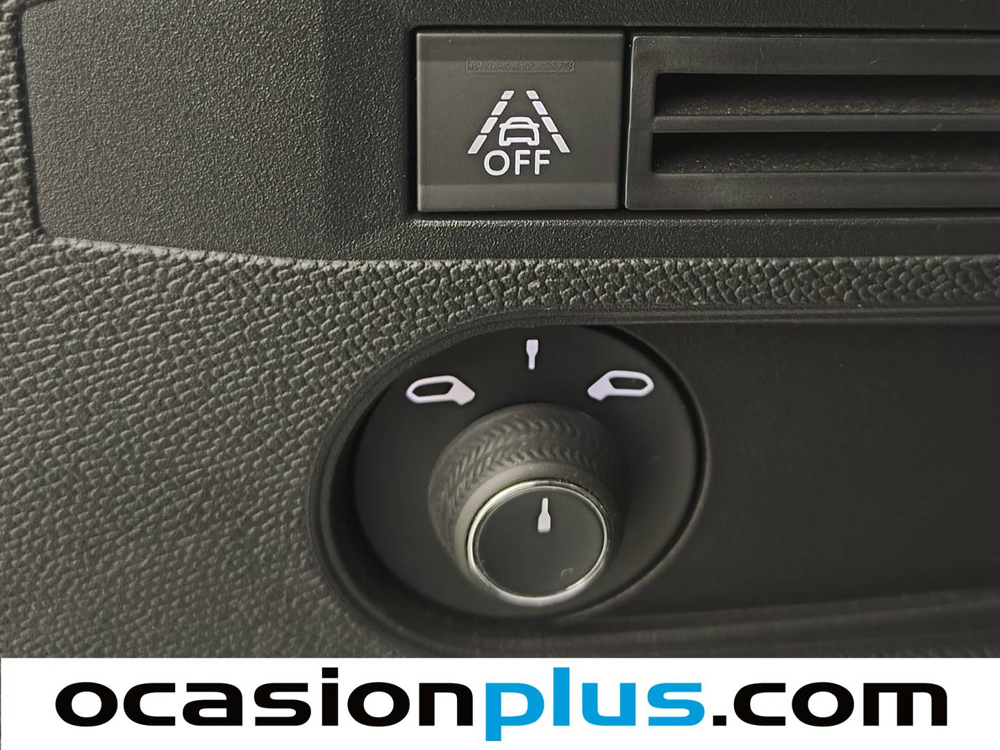 DS DS 3 Crossback DS DS3 Crossback BlueHDi 130 Ines de la Fressange Auto (131 CV) de ocasión