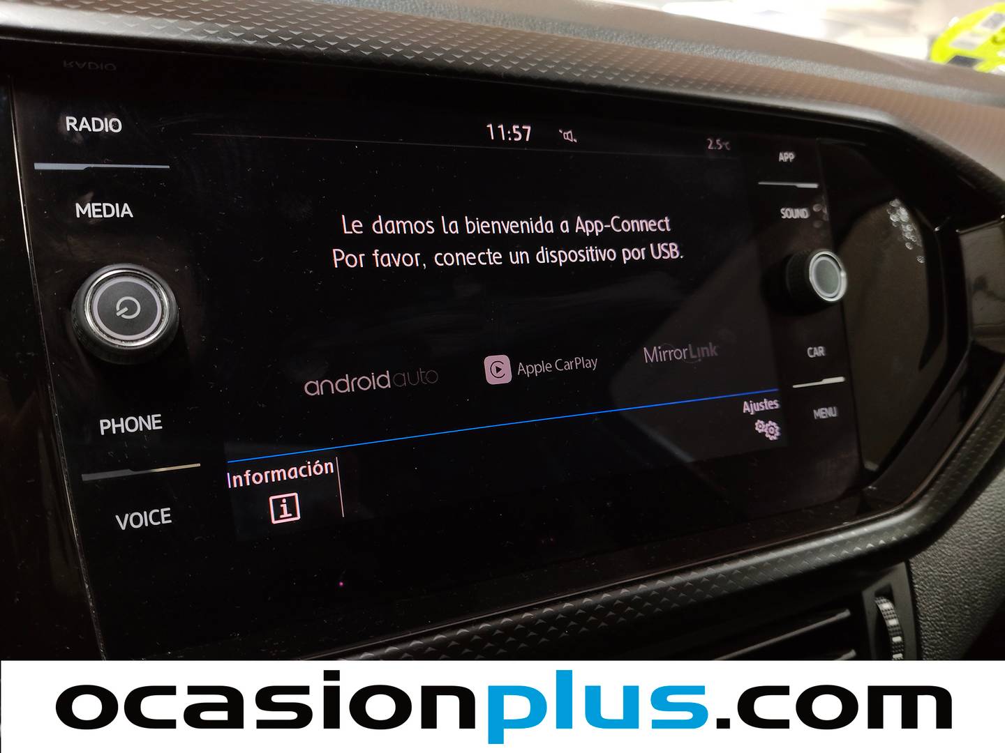 Foto Volkswagen T-Cross Volkswagen T-Cross Advance 1.0 TSI  (115 CV)