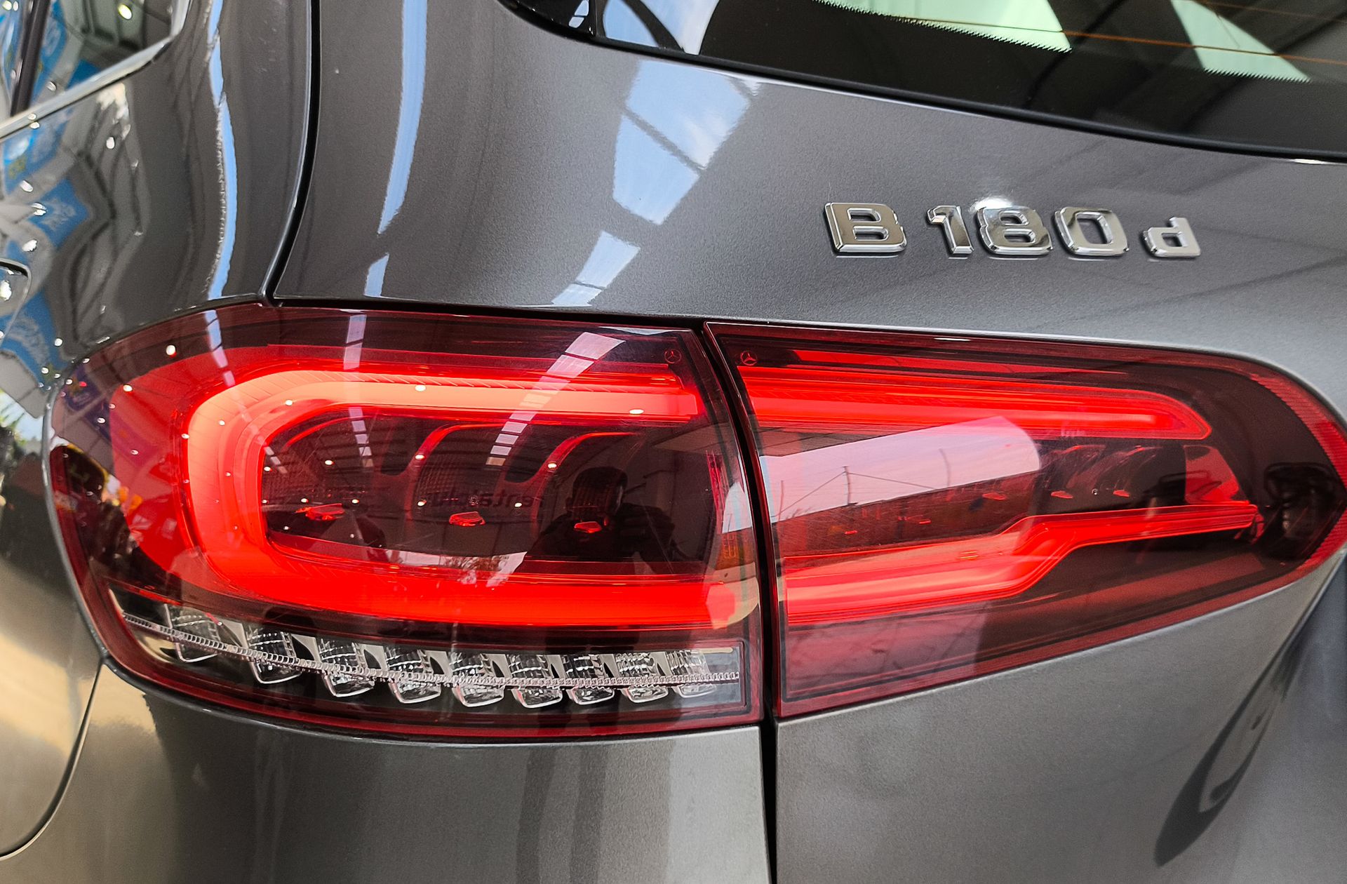 Mercedes-Benz Clase B 180 d - foto 17