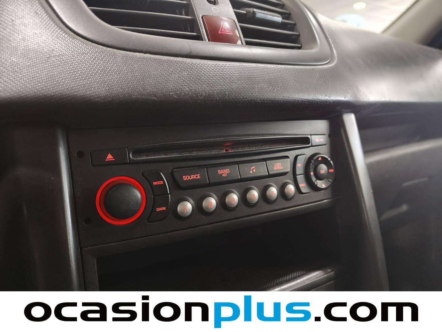 Equipamiento del Peugeot 207 Peugeot 207 1.4 Urban (75 CV)