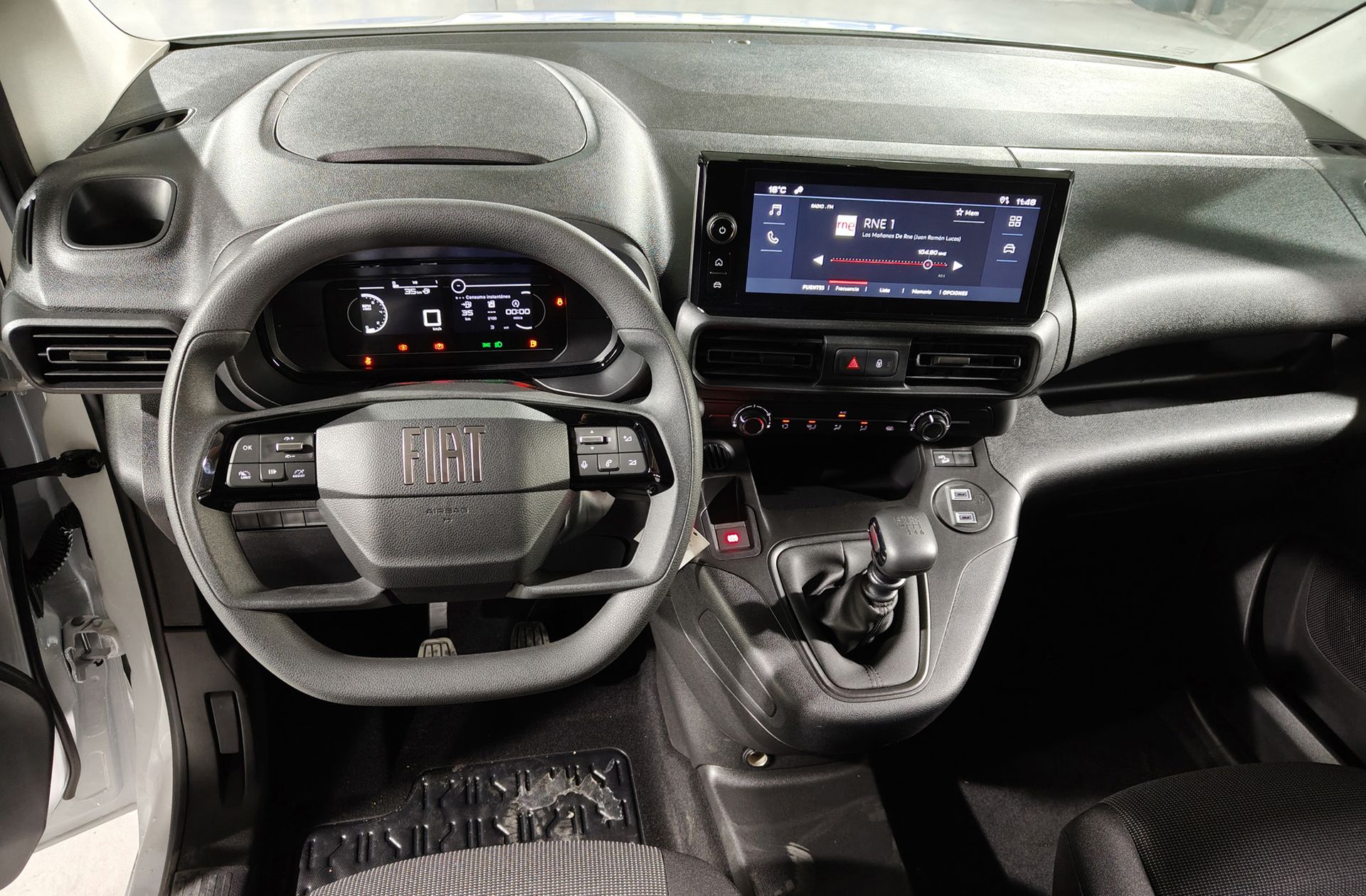 Fiat Doblò Furgon Furgón BlueHDi 100 M - foto 6