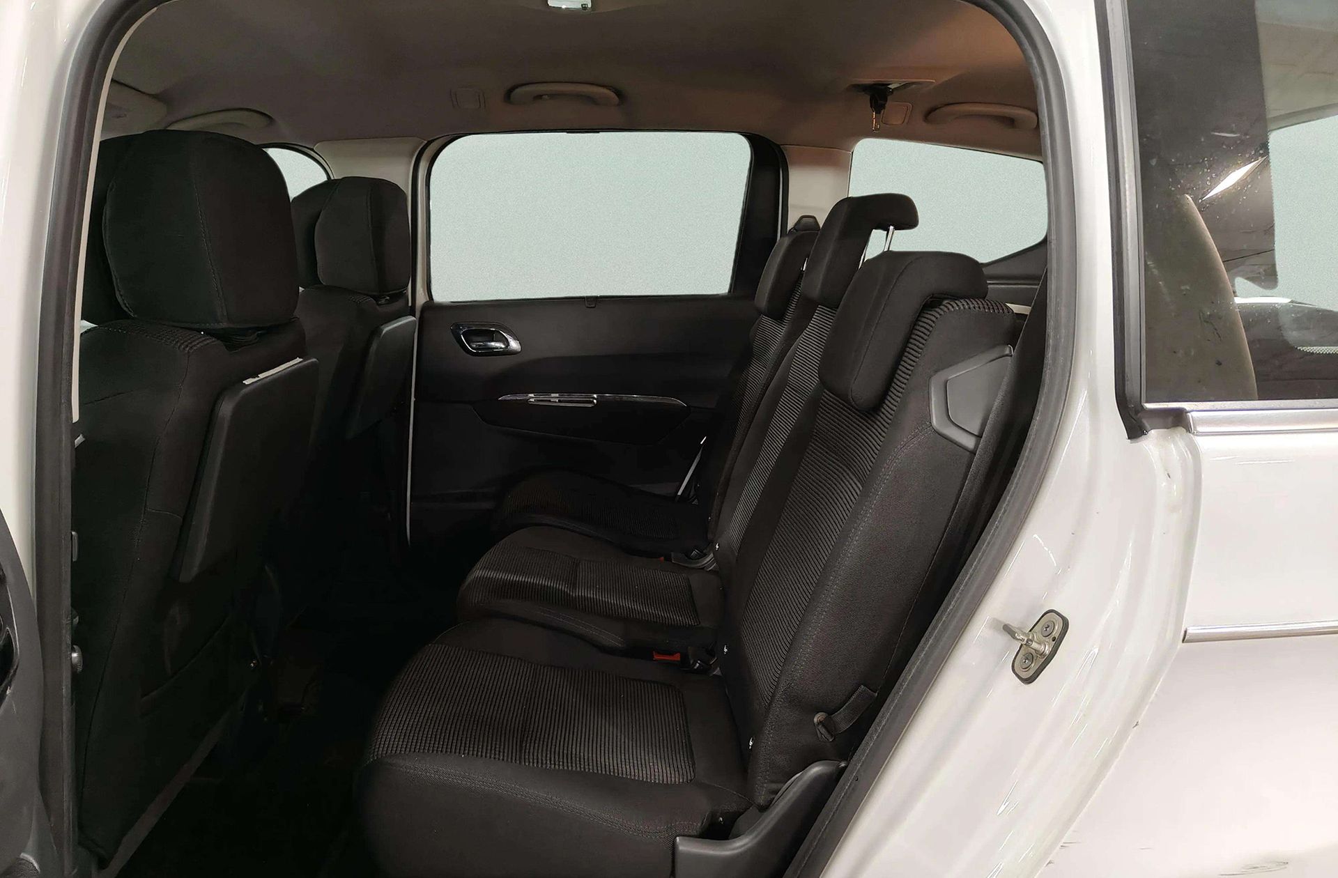 Peugeot 5008 1.6 HDi Premium CMP 7 plazas - foto 11