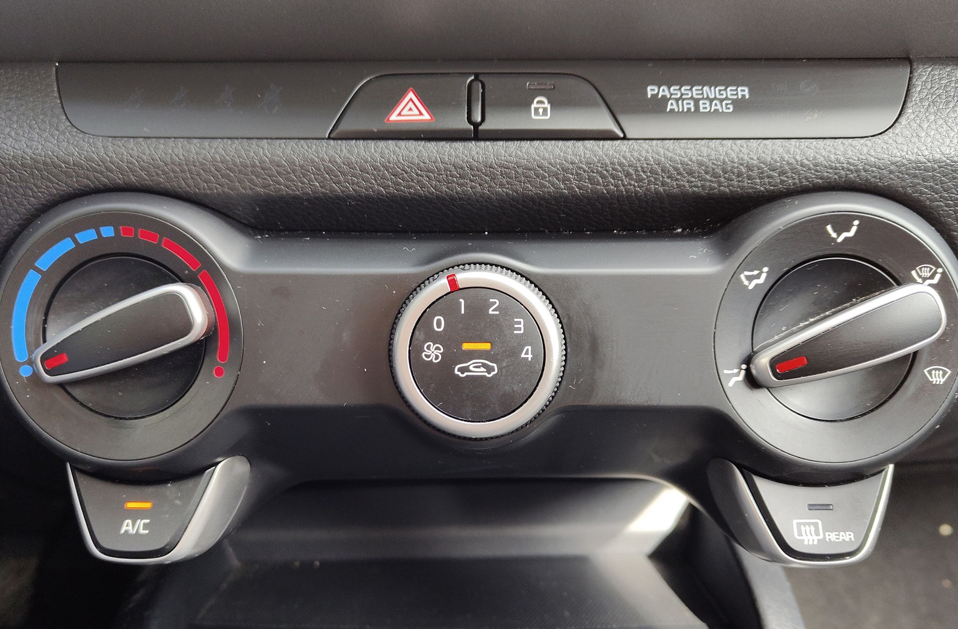 Kia Stonic 1.2 DPi Concept - foto 27