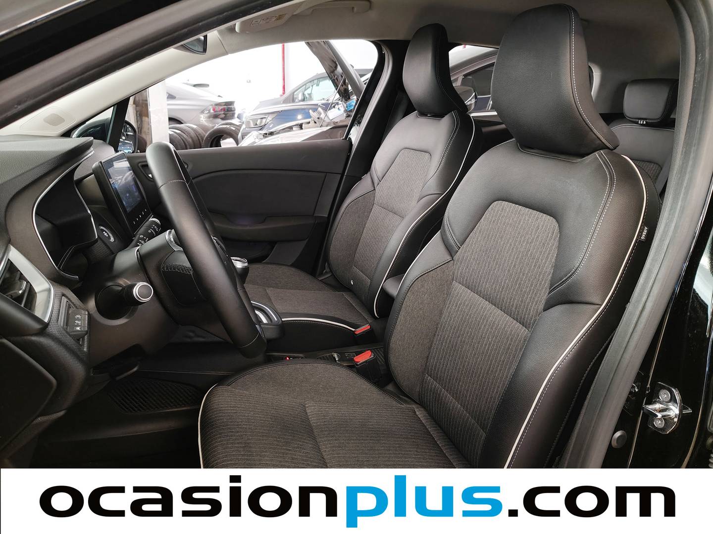 Foto asientos delanteros Renault Clio Renault Clio Zen TCe (90 CV)