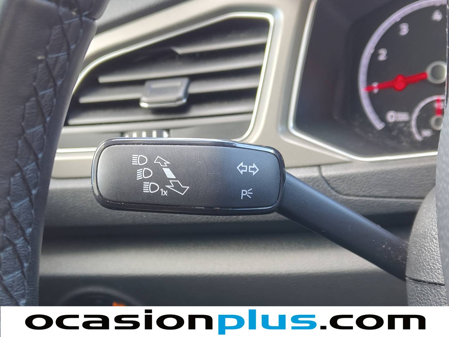 Foto Volkswagen T-Roc Volkswagen T-Roc Advance 1.0 TSI (110 CV)