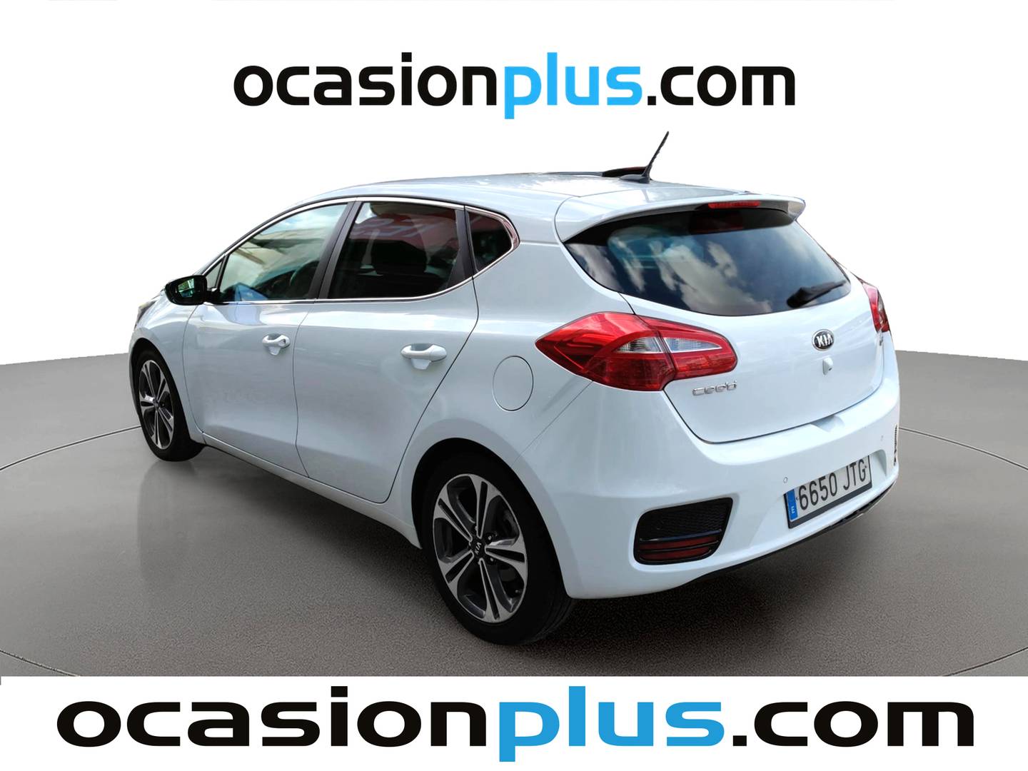Foto trasera KIA Ceed KIA Ceed 1.6 CRDi VGT Eco-Dynamics UEFA Euro2016 (136 CV) izquierda