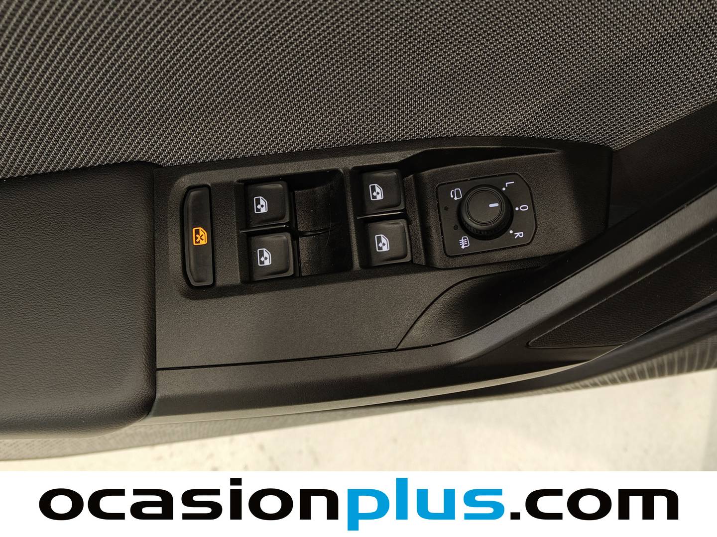 Foto Seat León SEAT León 1.5 TSI S&S Style 25 Aniversario (116 CV)