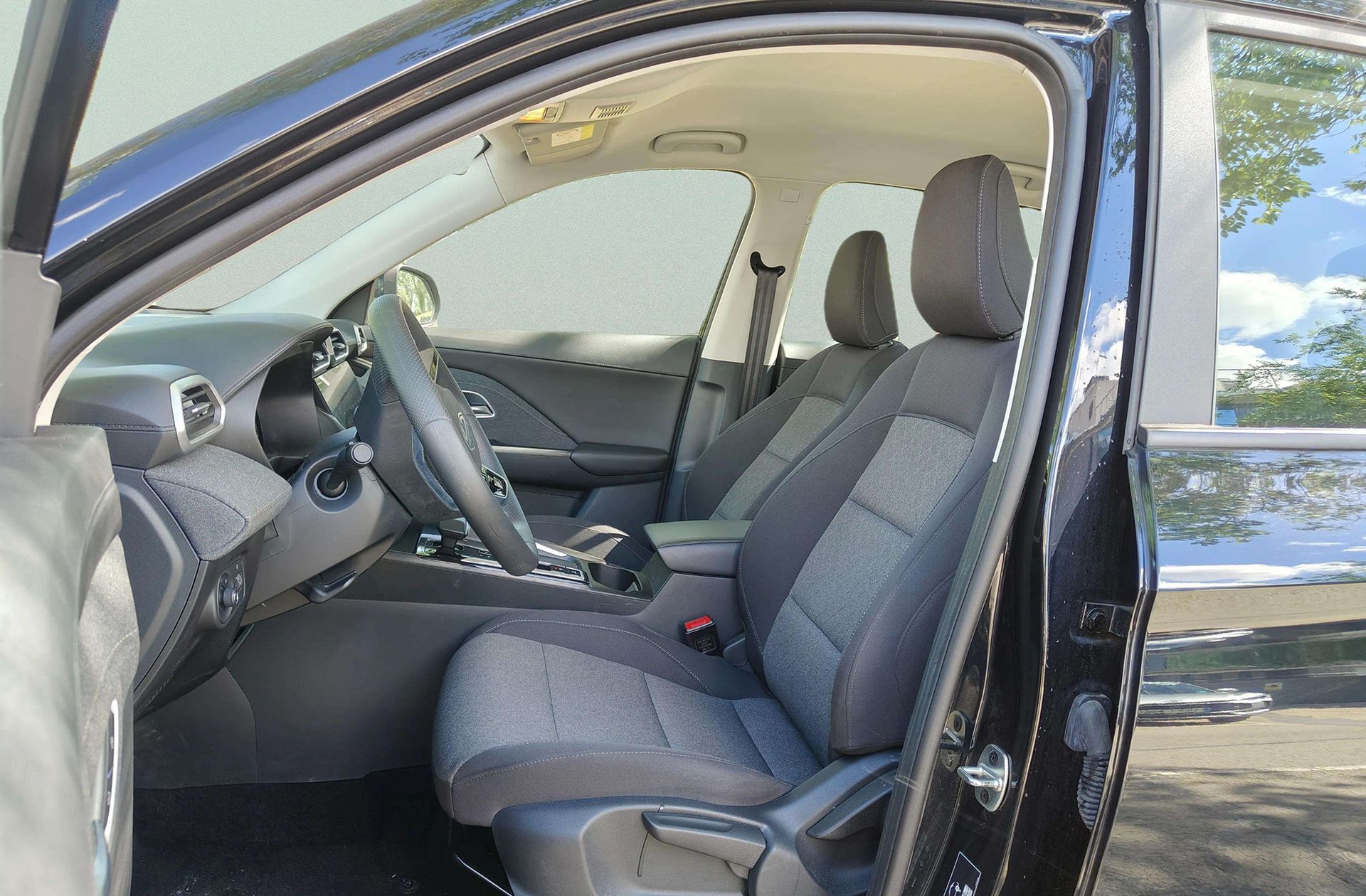 MG ZS 1.5 Hybrid+ Standard - foto 11
