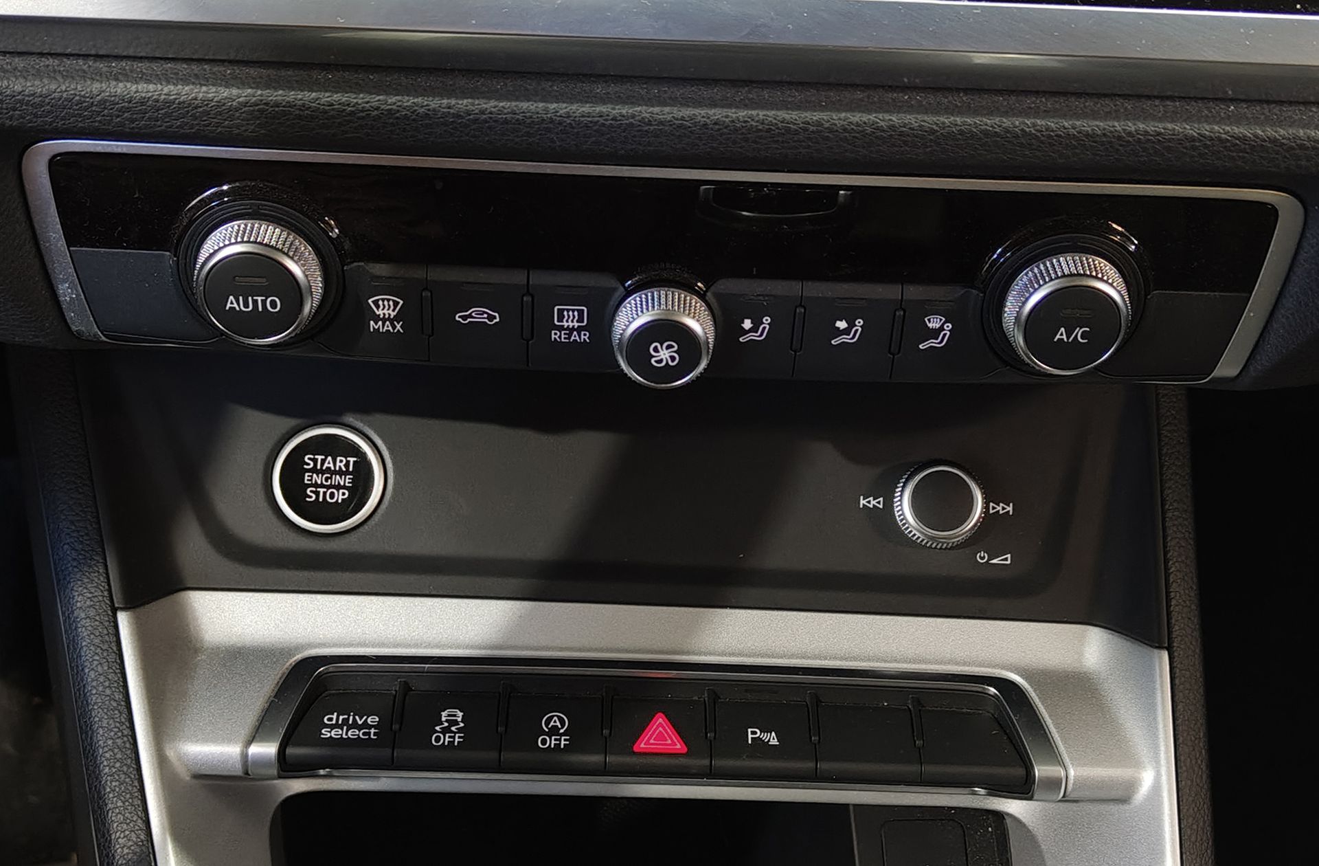 Audi Q3 Advanced 35 TDI - foto 31