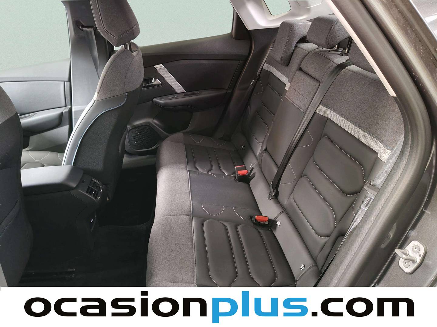 Foto asientos traseros Citroën C4 X Citroën C4 X 1.2 PureTech 130 S&S Shine EAT8 (131 CV)