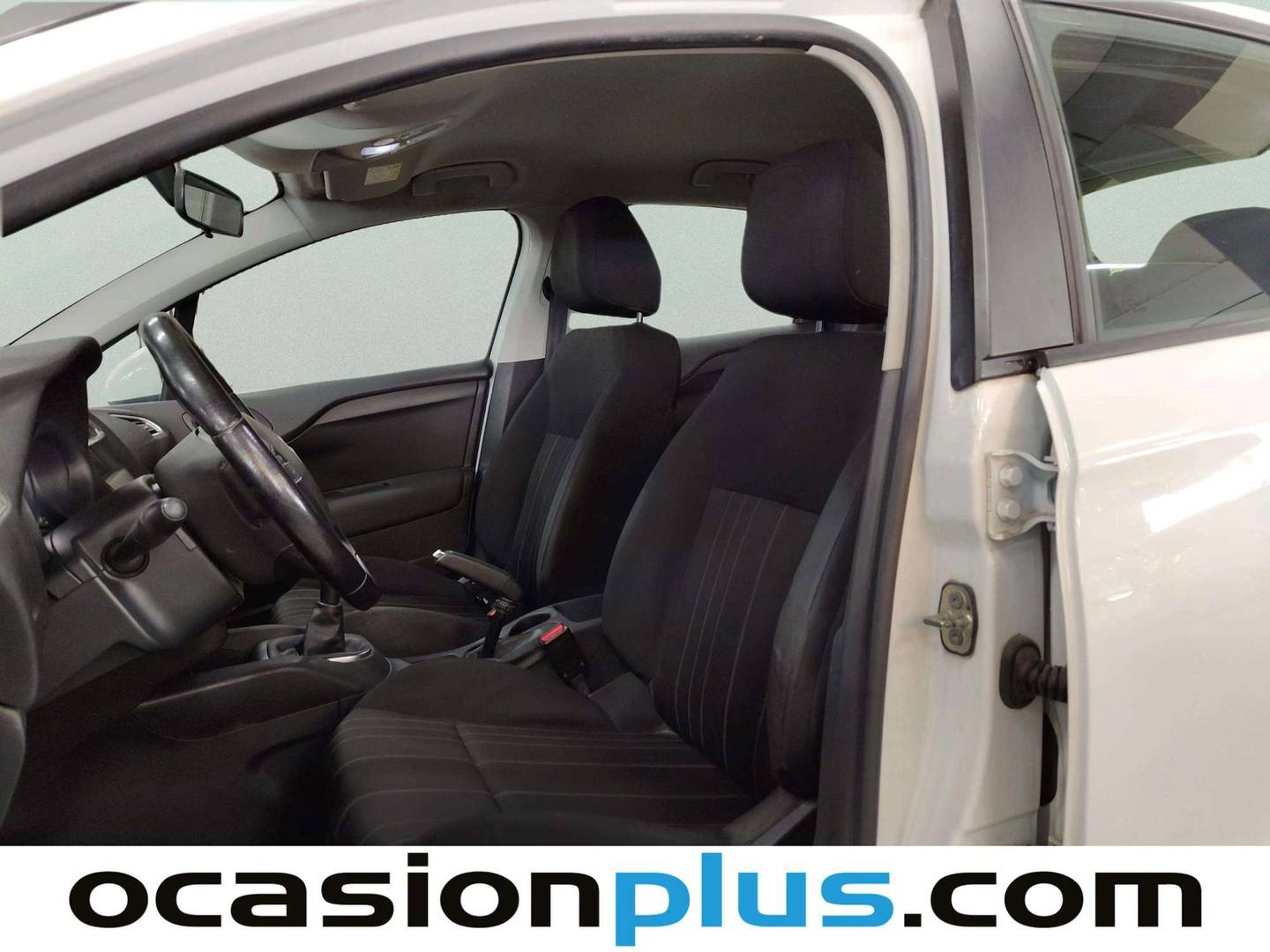 Foto asientos delanteros Citroën C4 Citroën C4 BlueHDi 100 Live Edition (99 CV)