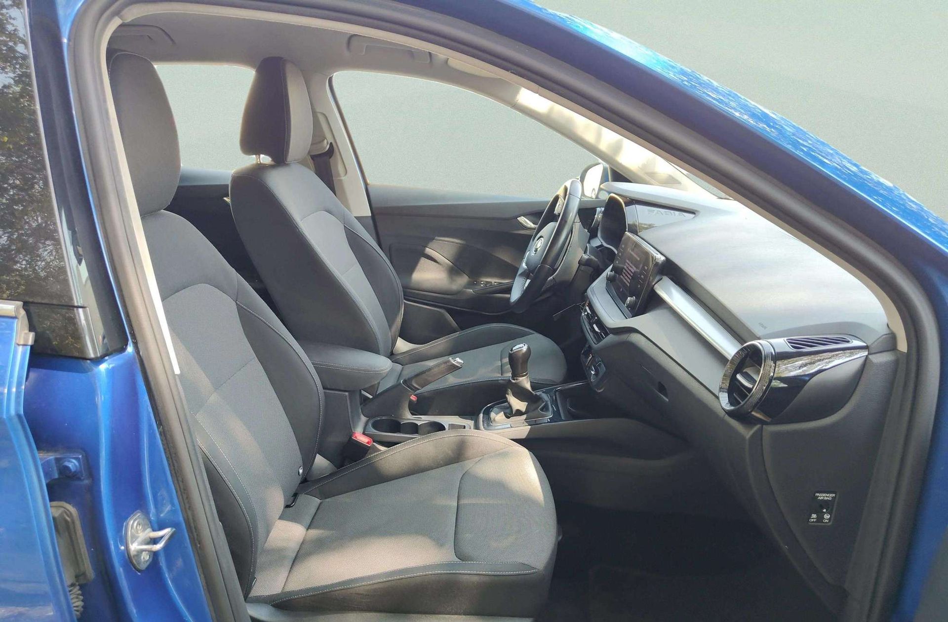 Škoda Fabia 1.0 TSI Ambition - foto 16
