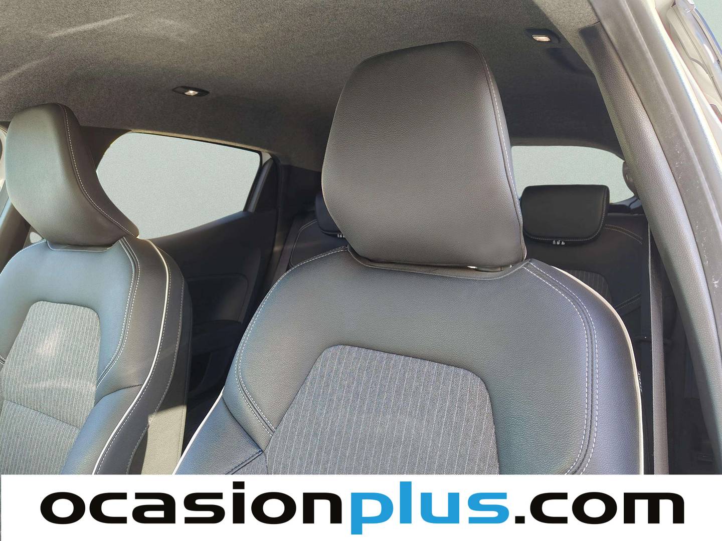 Extras y acabados del Renault Clio Renault Clio Engineered E-Tech híbrido (140 CV)