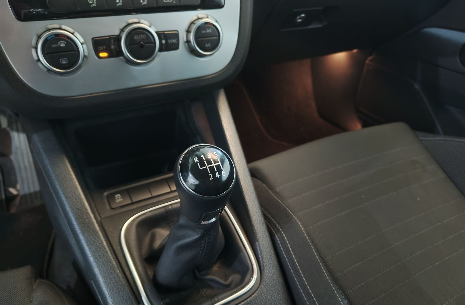 Volkswagen Scirocco by R-Line 1.4 TSI - foto 5
