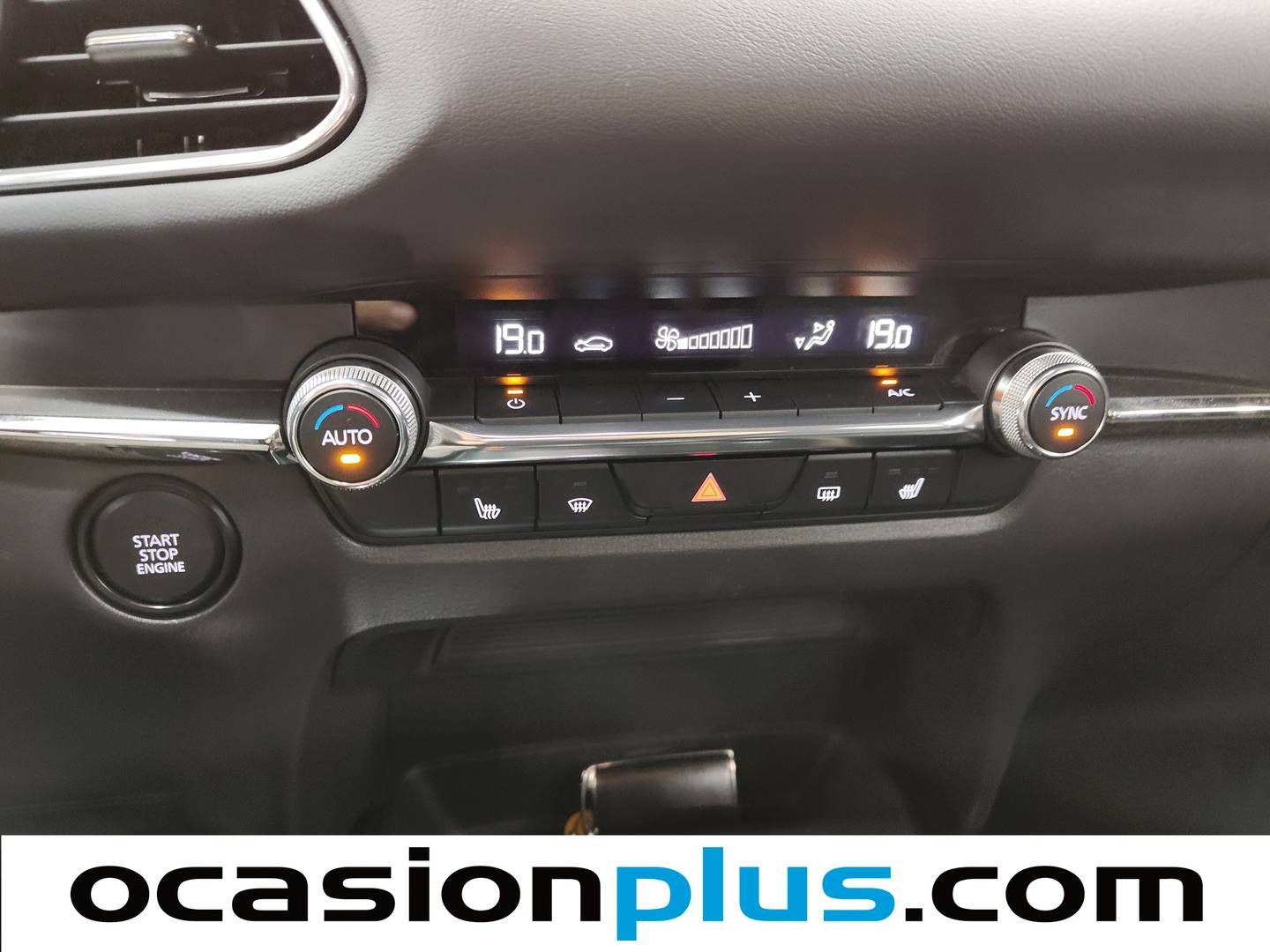 Foto Mazda CX-30 Mazda CX-30 e-SKYACTIV-X Homura 2WD AT (186 CV)