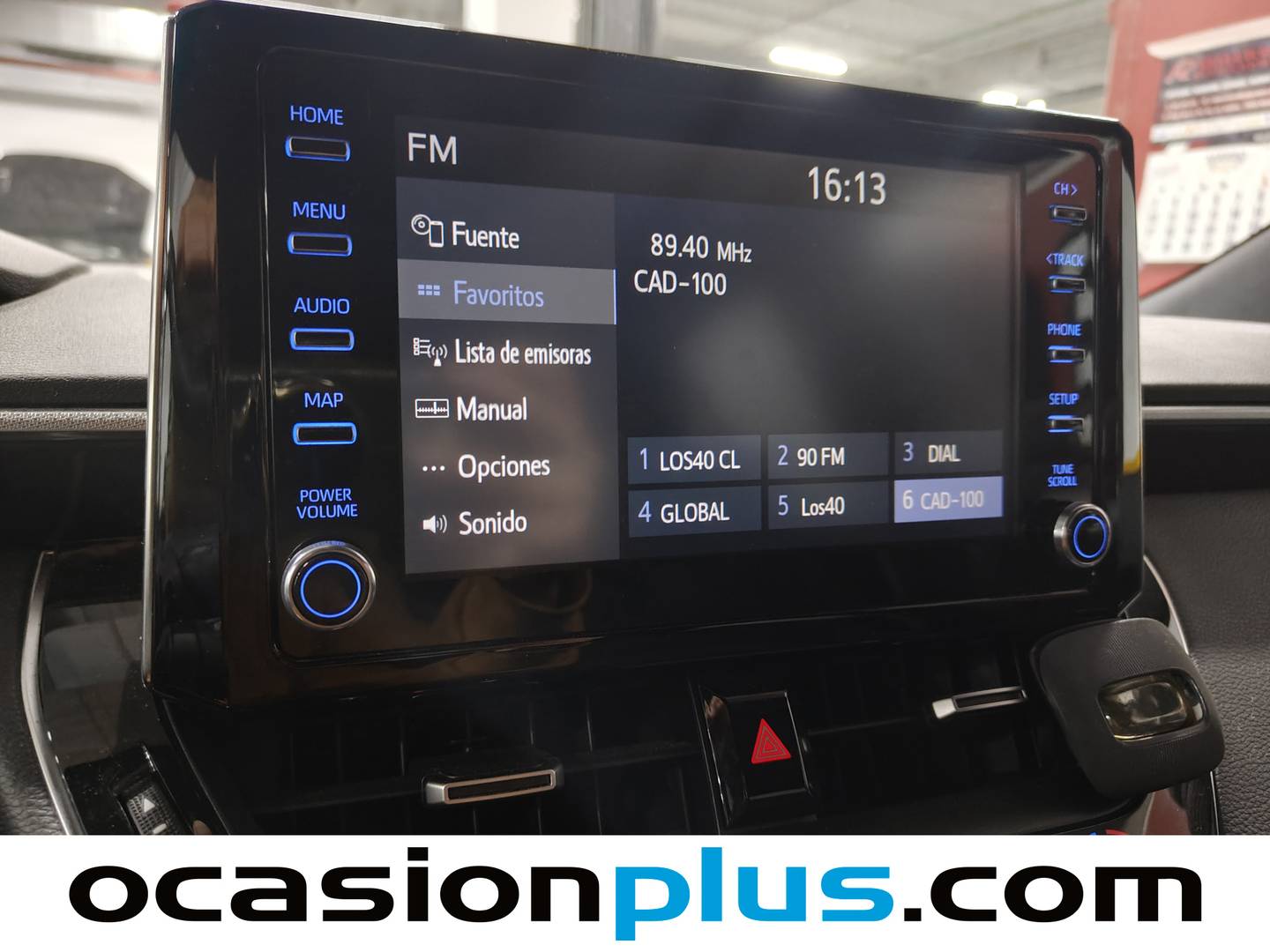 Foto Toyota Corolla Toyota Corolla 2.0 180H Style E-CVT (180 CV)