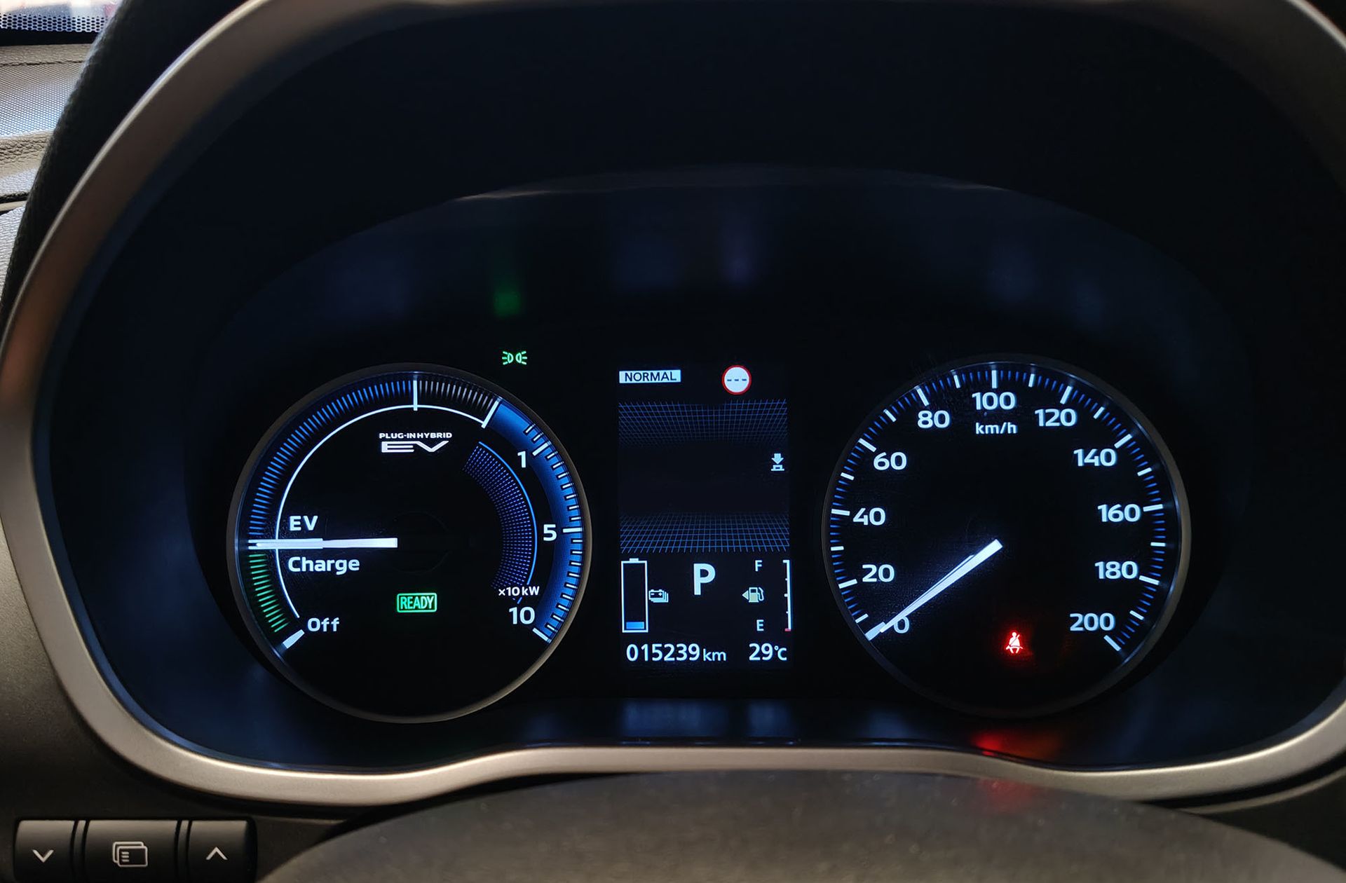 Mitsubishi Eclipse Cross 2.4 PHEV Kaiteki 4WD - foto 29