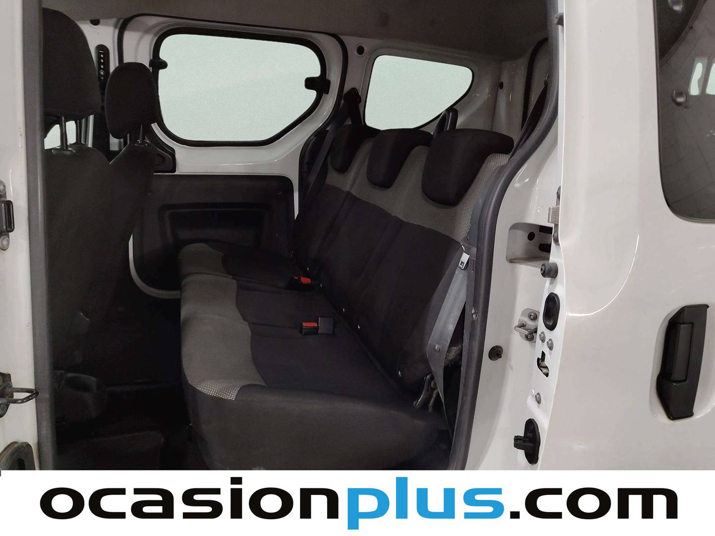 Foto asientos traseros Dacia Dokker Dacia Dokker Essential 1.6 ECO-G (109 CV)