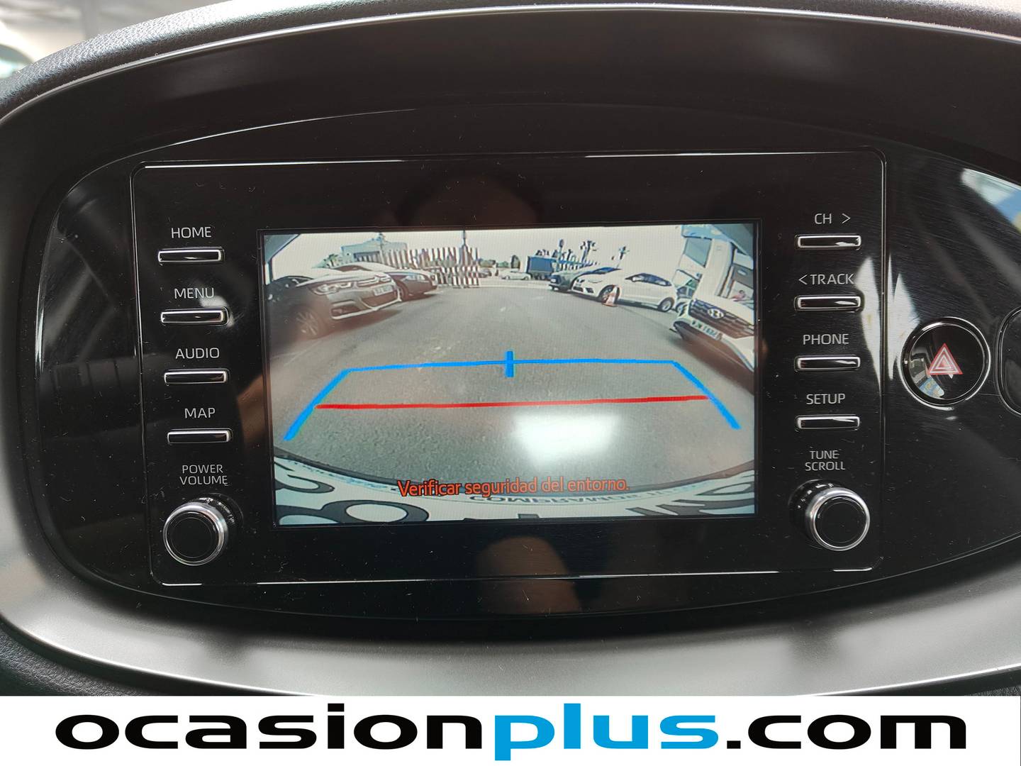 Extras y acabados del Toyota Aygo X Cross Toyota Aygo X Cross 1.0 VVT-I Play (72 CV)