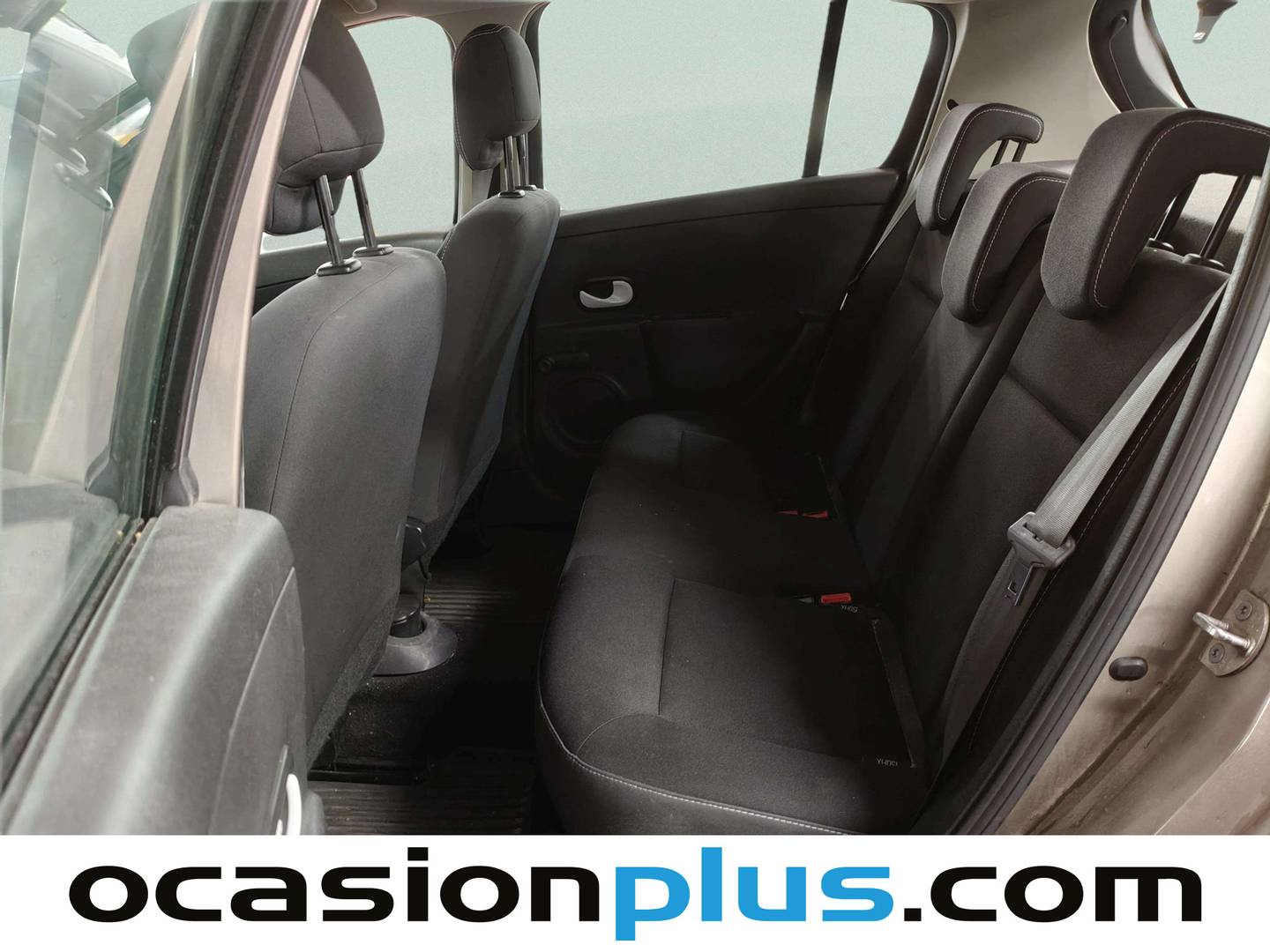 Foto asientos traseros Renault Clio Renault Clio Yahoo! 1.2 16v (75 CV)