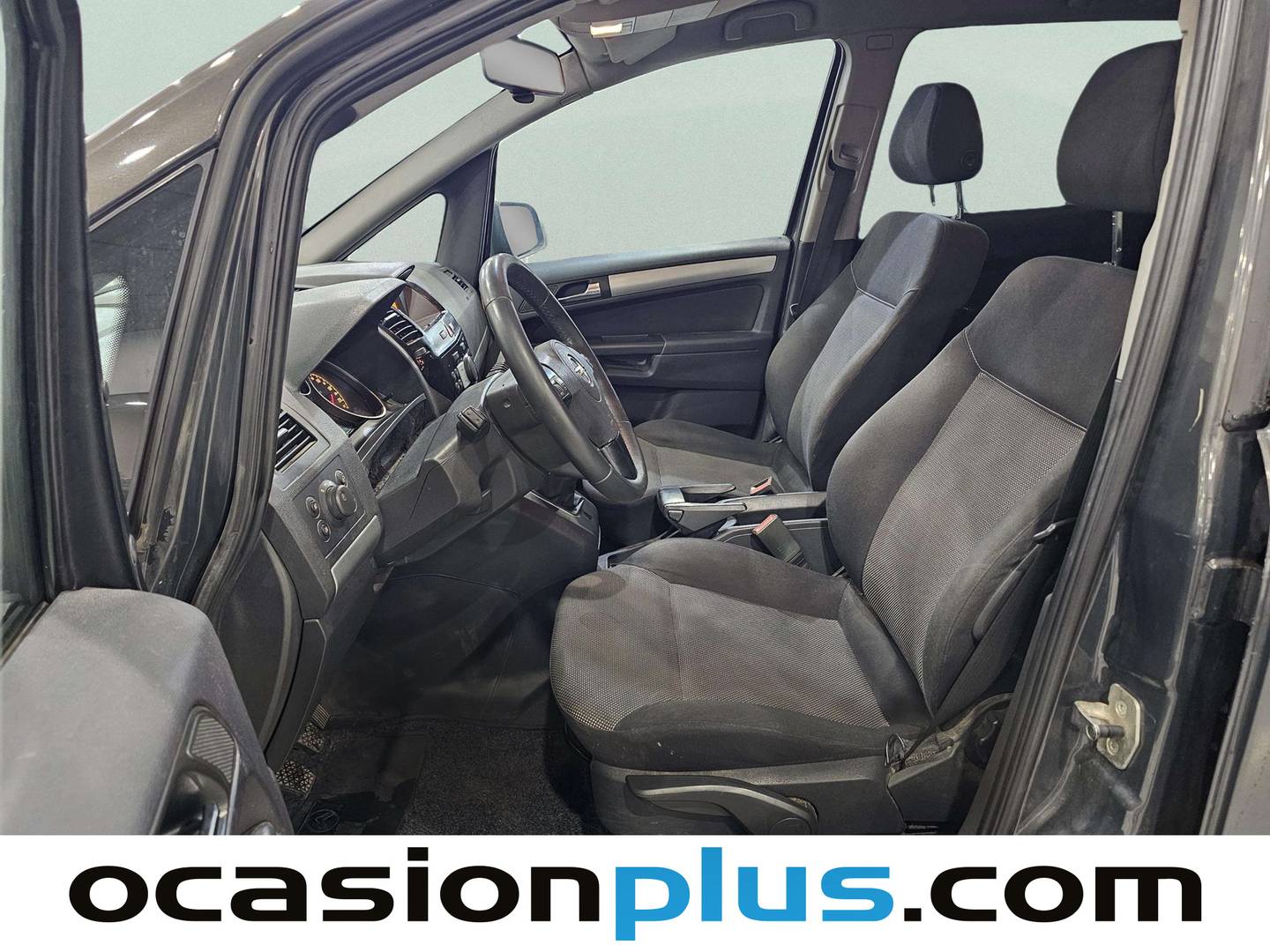 Foto asientos delanteros Opel Zafira Opel Zafira 1.7 CDTi Family 7 Plazas (125 CV)