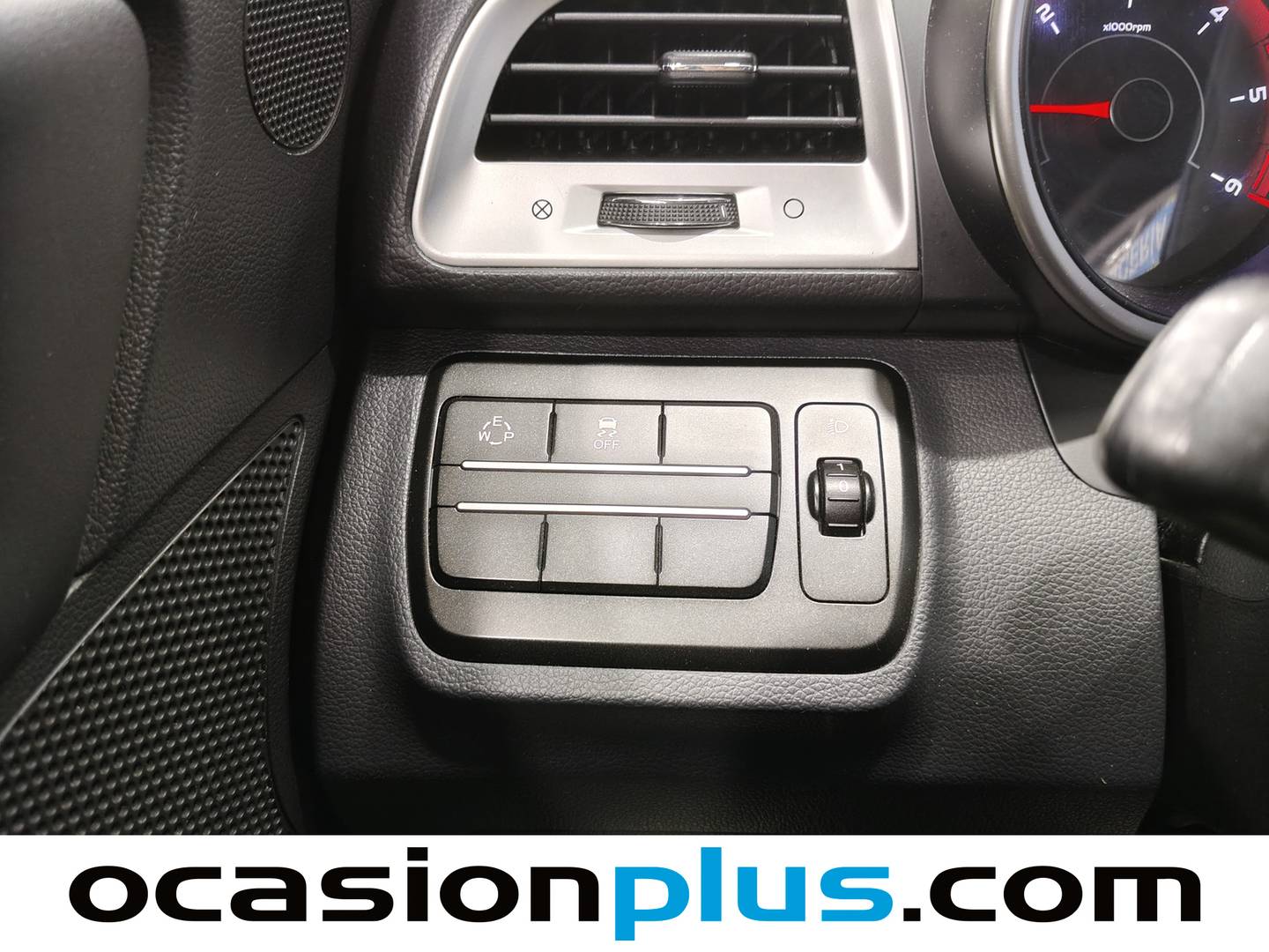 SsangYong Tivoli SsangYong Tivoli 1.6 D16T Limited Auto 4x2 (115 CV) de segunda mano