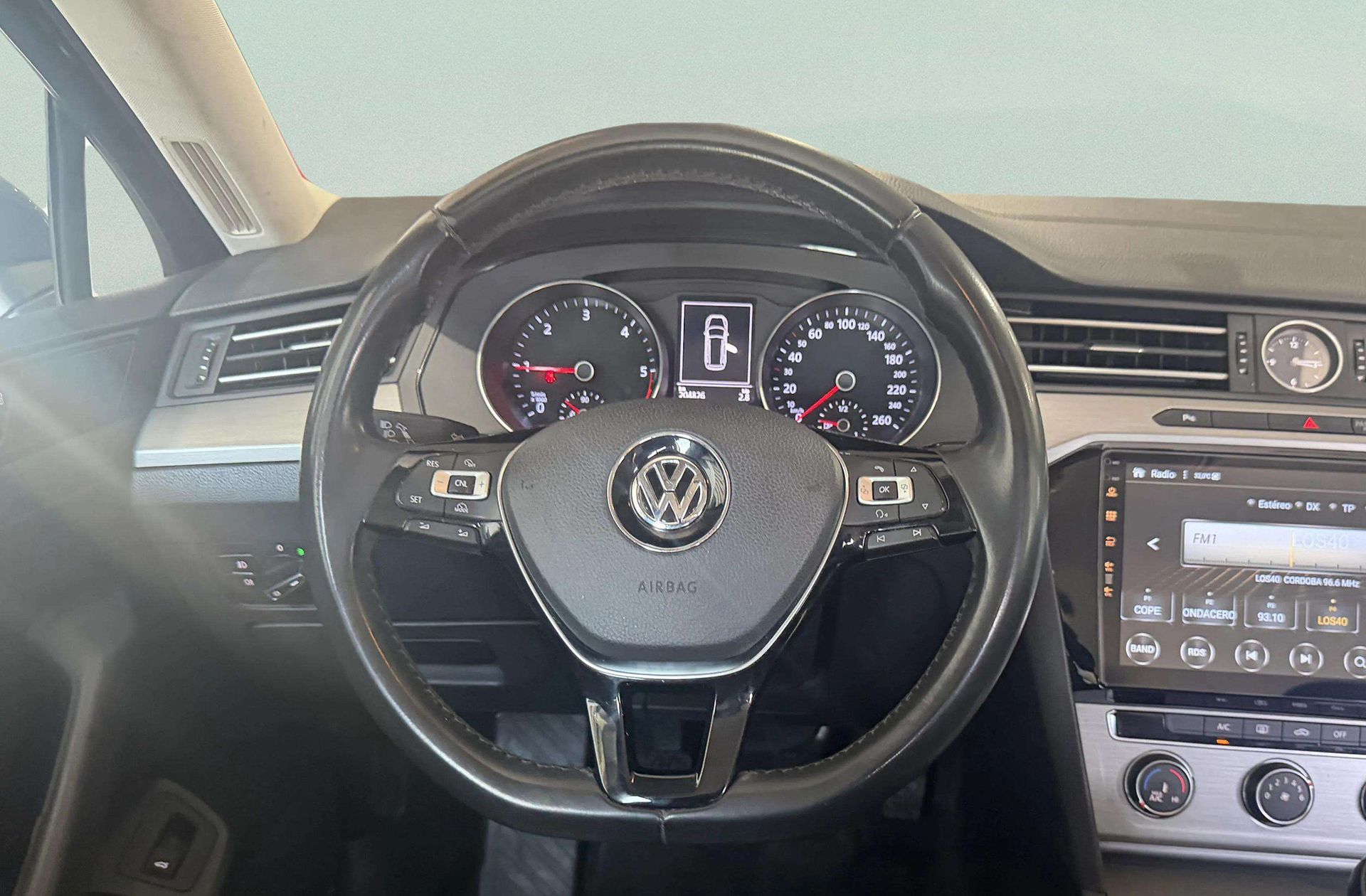 Volkswagen Passat Variant Edition 1.6 TDI BMT - foto 25