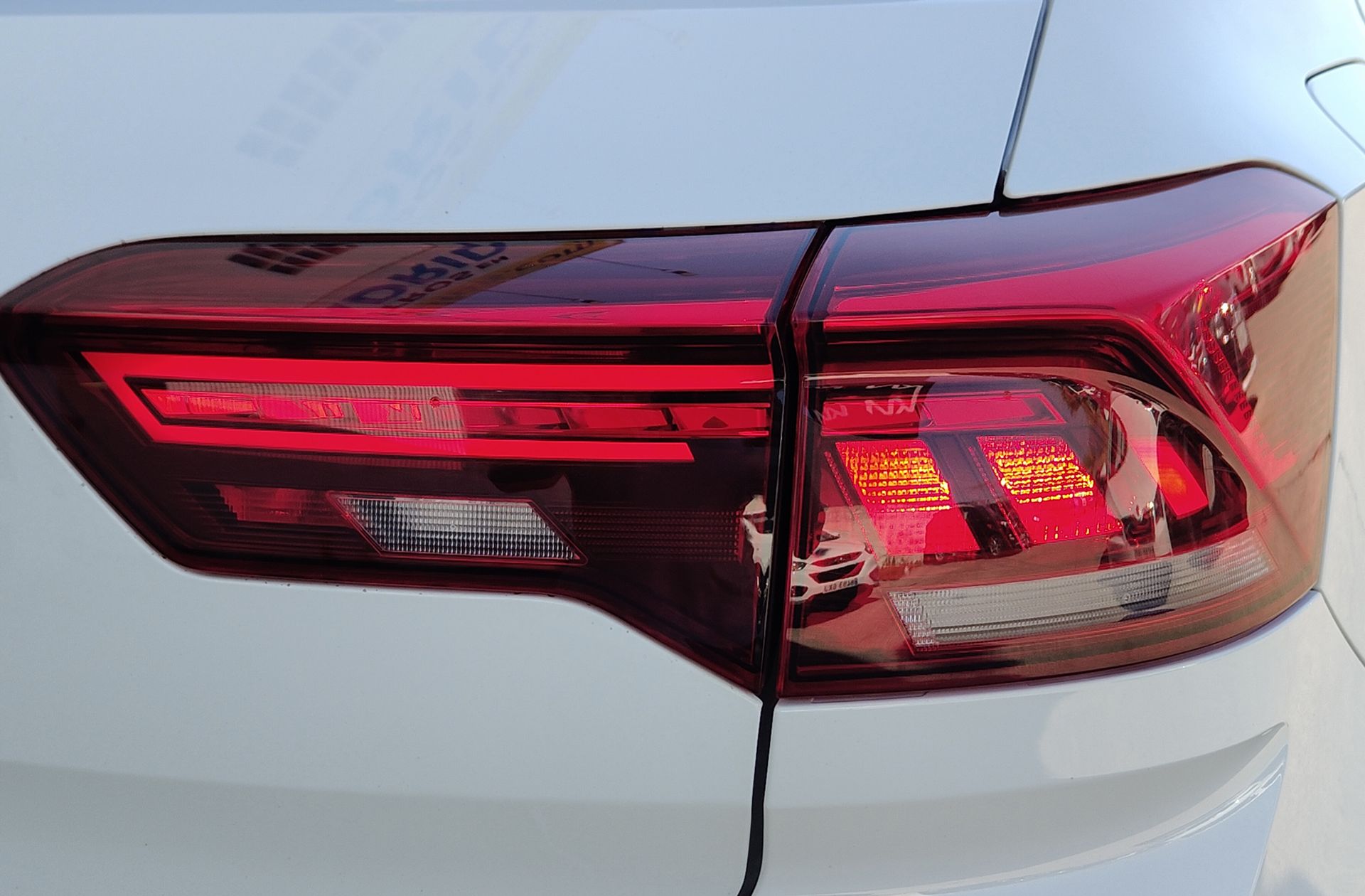 Volkswagen T-Roc Life 2.0 TDI - foto 18