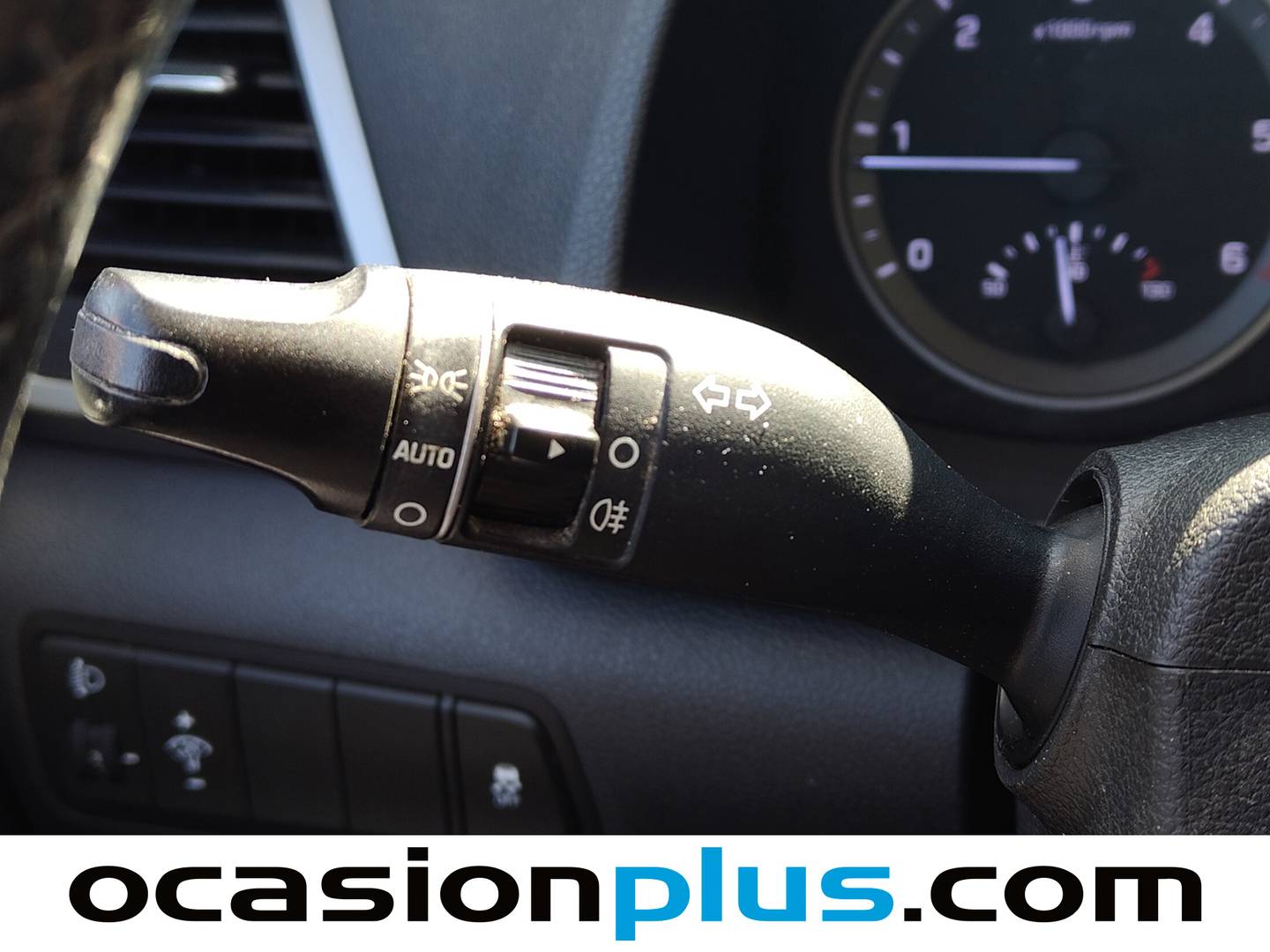 Extras y acabados del Hyundai Tucson Hyundai Tucson 1.7 CRDI BlueDrive Essence 4x2 (115 CV)