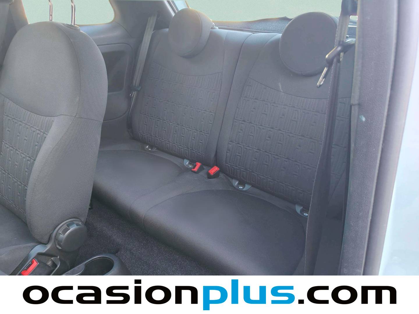 Foto asientos traseros Fiat 500 Fiat 500 1.0 Hybrid Dolcevita (70 CV)